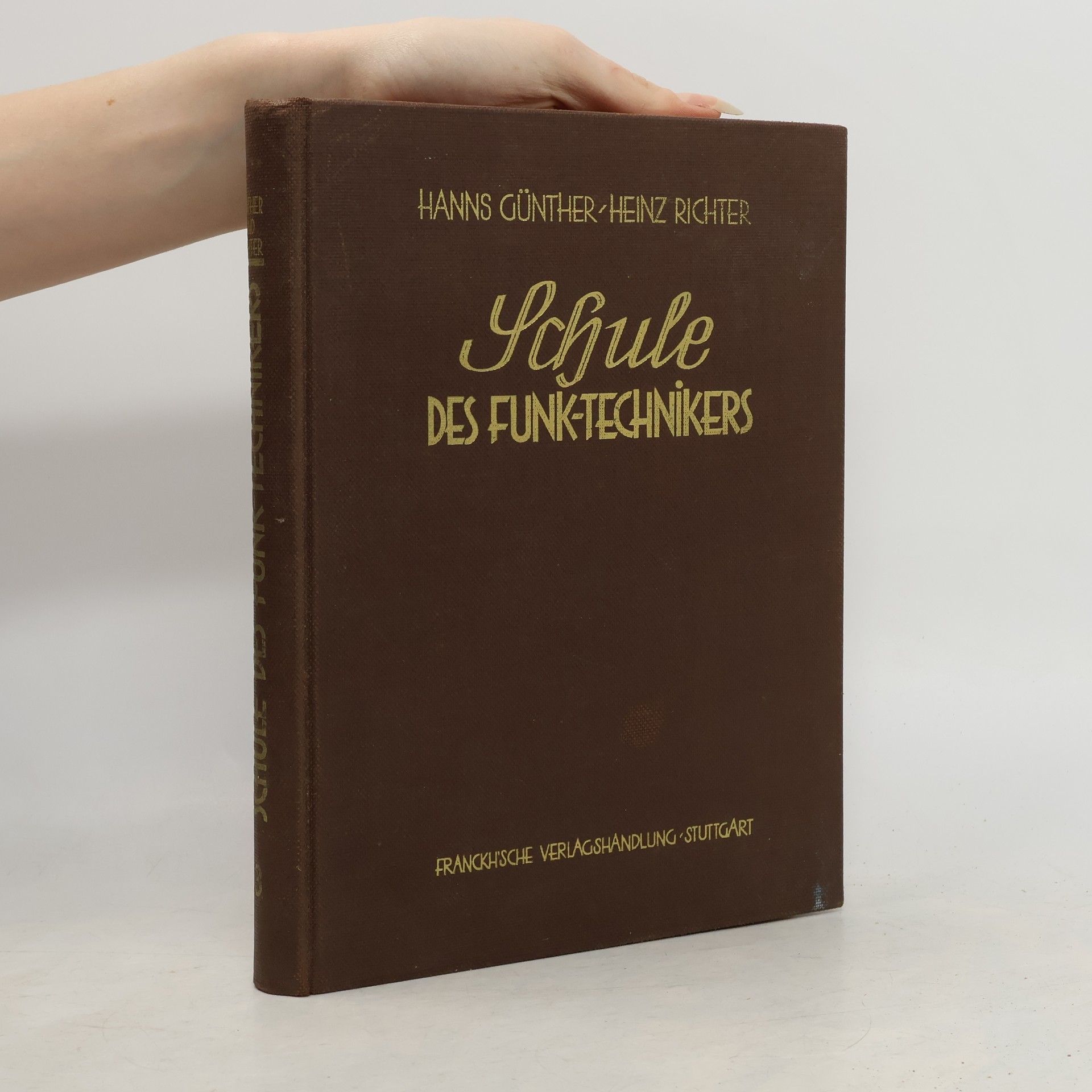 Schule des Funk-echnikers