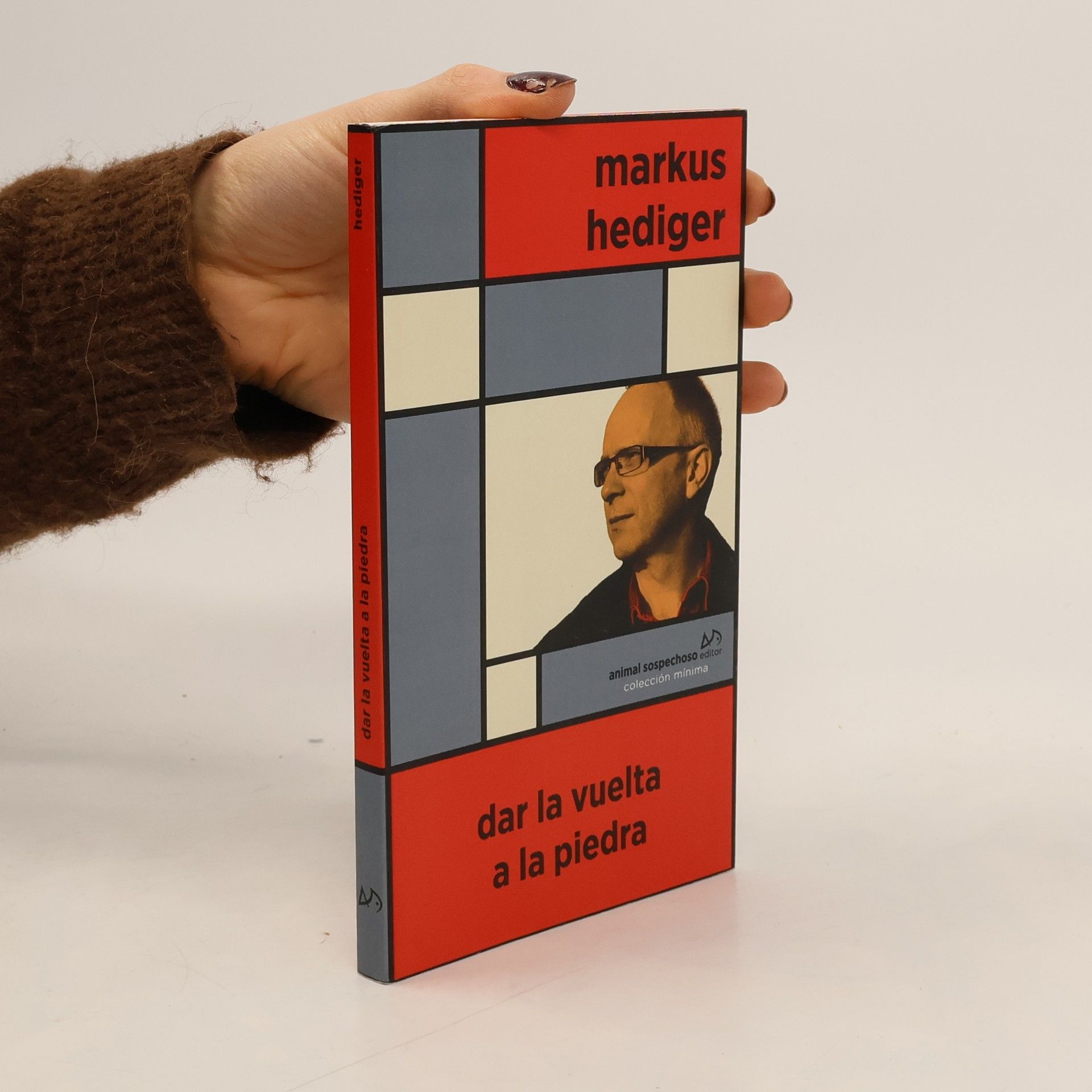 Colección mínima - 7: Dar la vuelta a la piedra