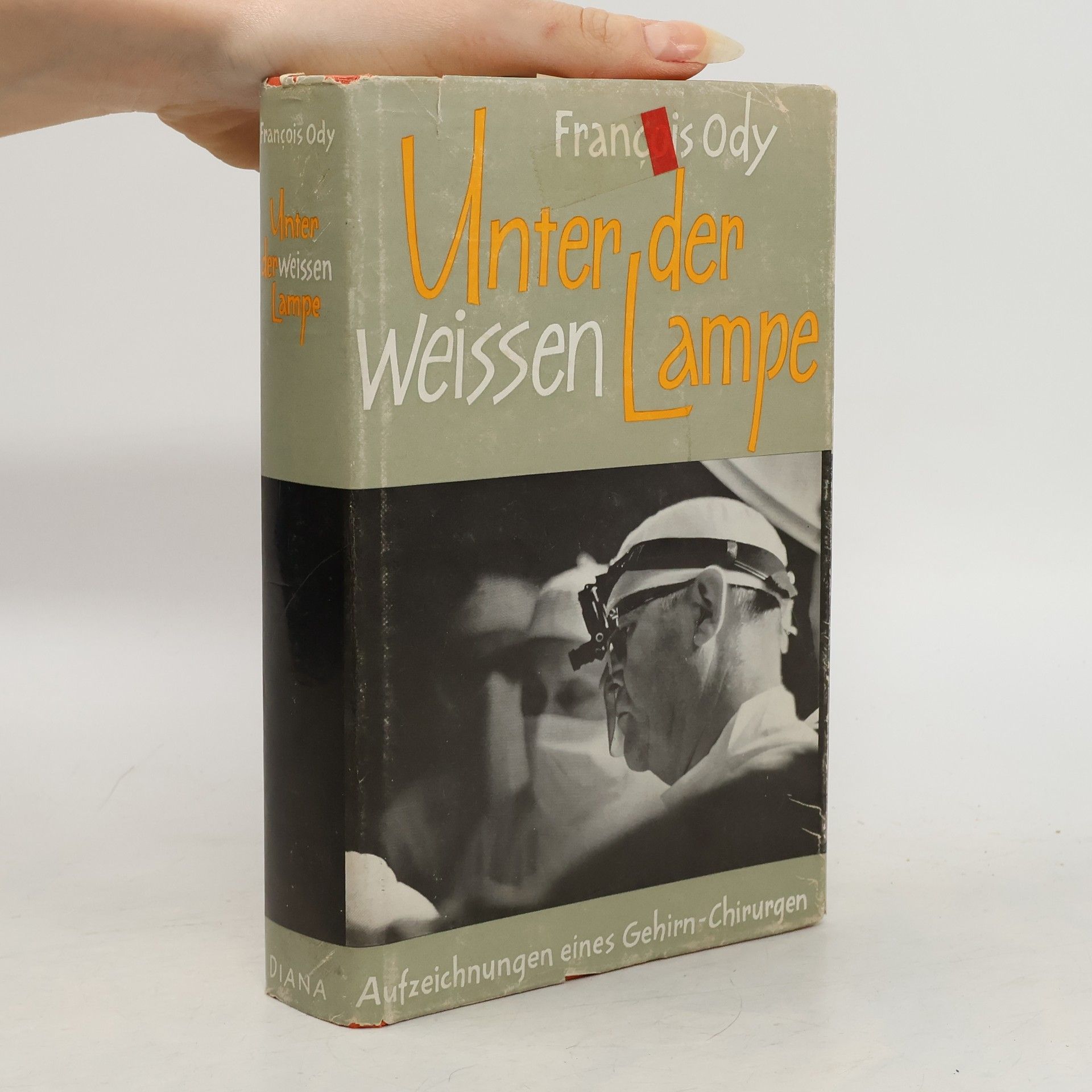 Francois Ody Unter der weissen Lampe