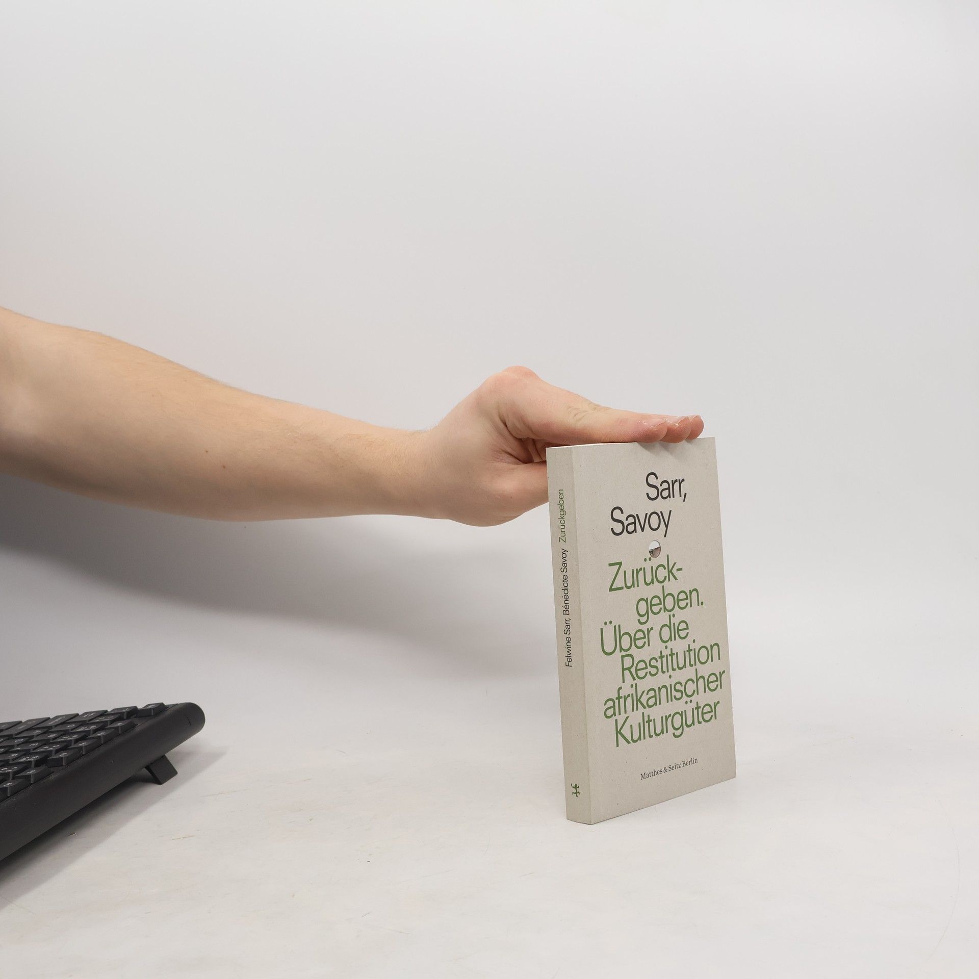 Felwine Sarr Zurückgeben