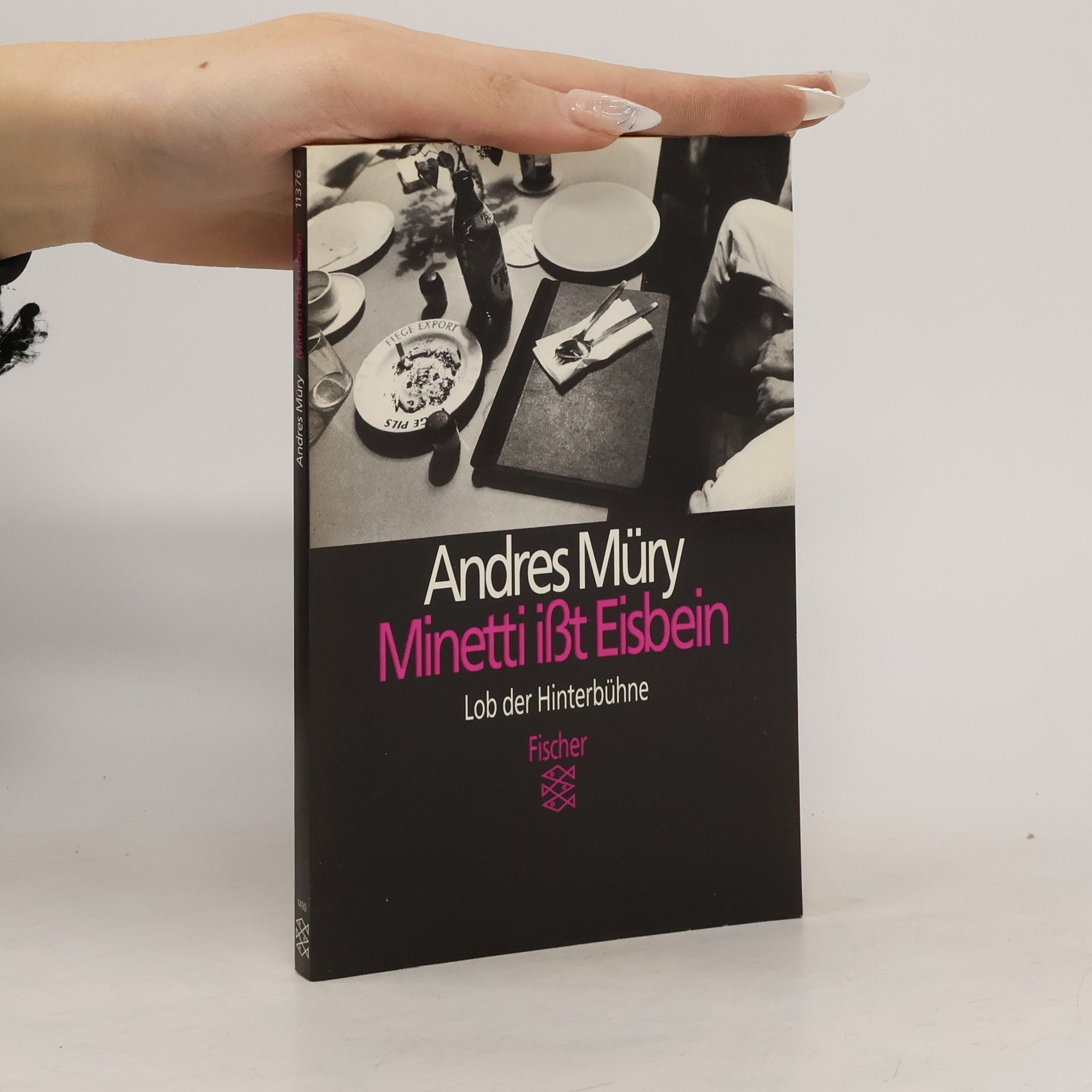 Andres Müry Minetti isst Eisbein