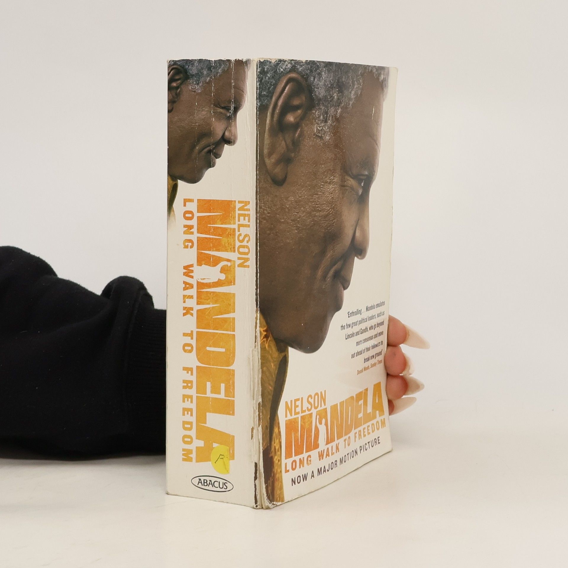 Nelson Mandela Long walk to freedom : the autobiography of Nelson Mandela.