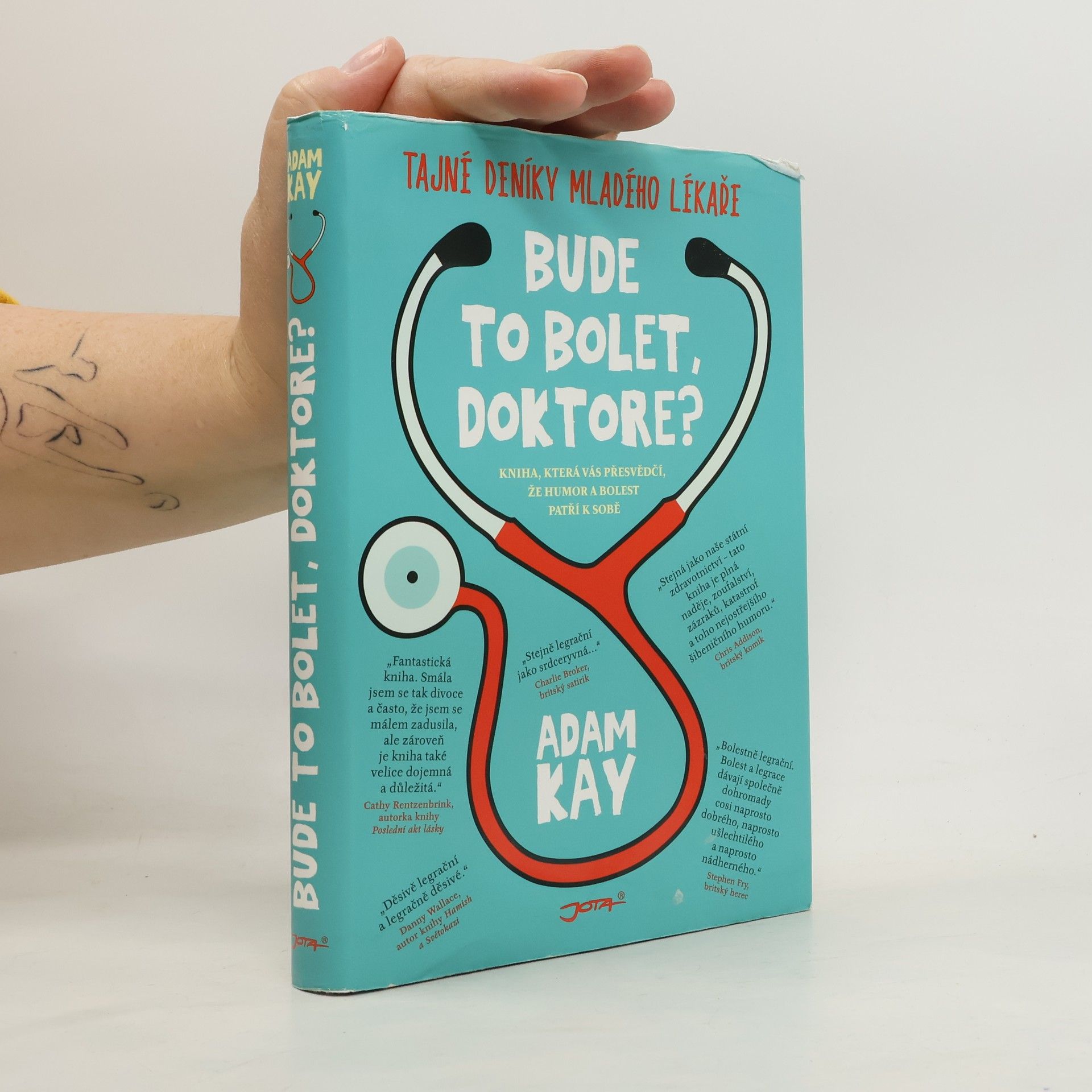 Adam Kay Bude to bolet, doktore?