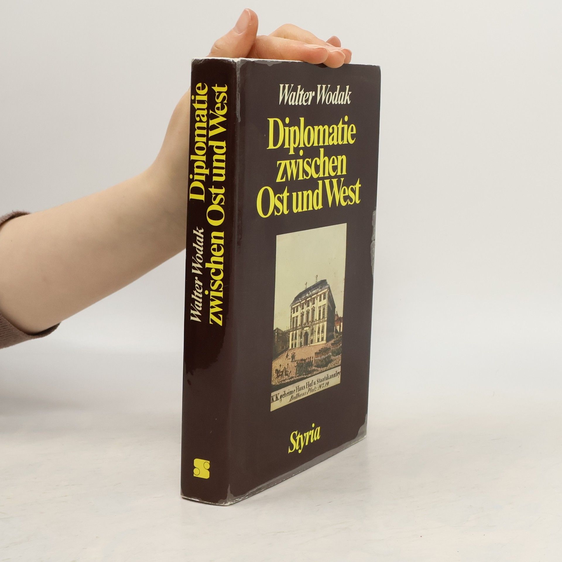 Diplomatie zwischen Ost und West