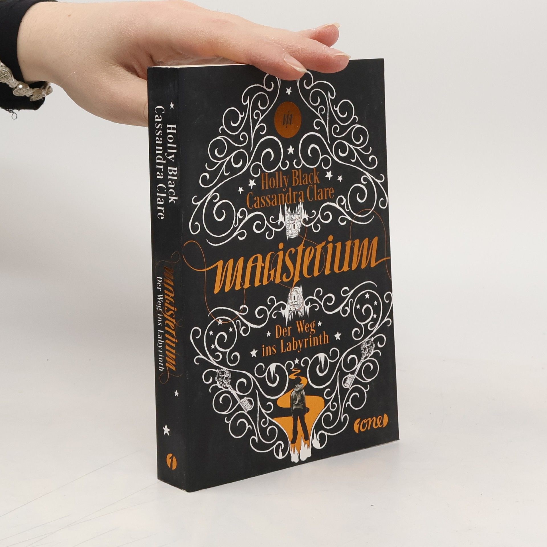 Cassandra Clare Magisterium. Der Weg ins Labyrinth.