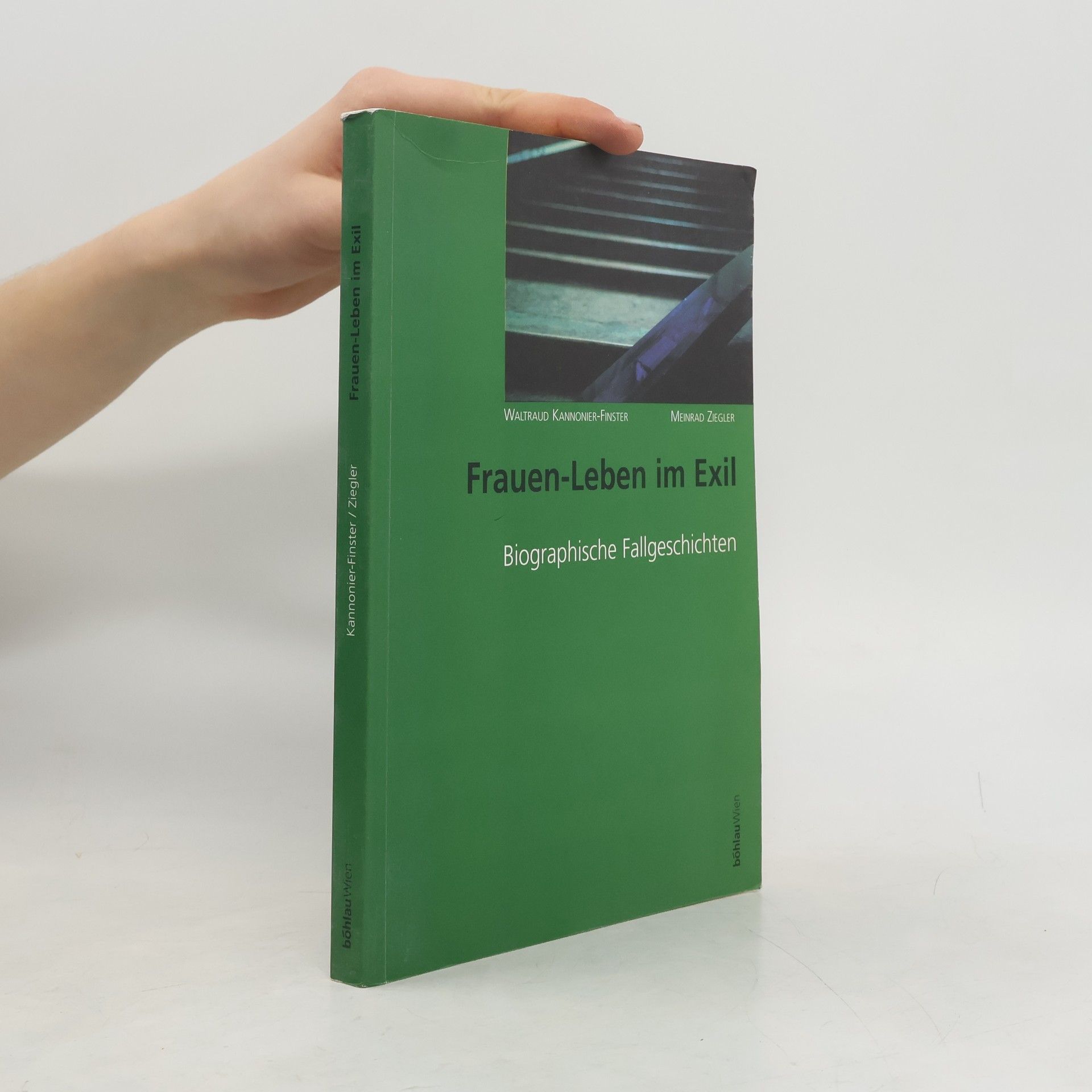 Frauen-Leben im Exil