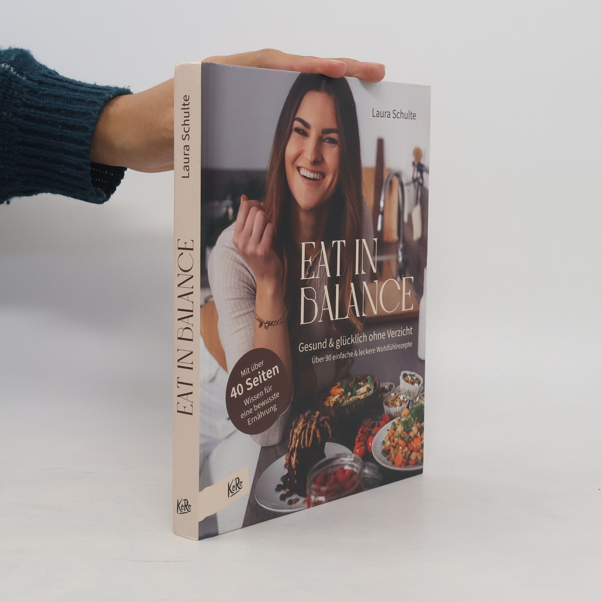 Laura Schulte Eat in Balance