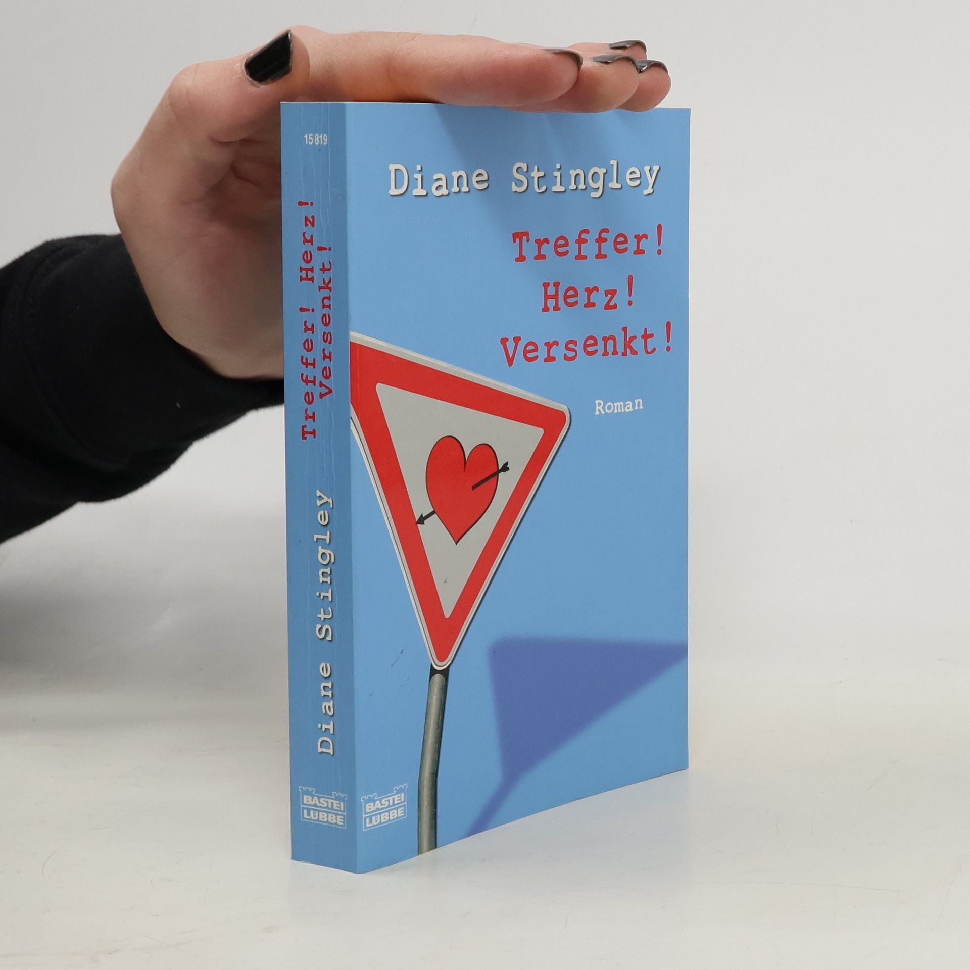 Treffer! Herz! Versenkt!. Roman