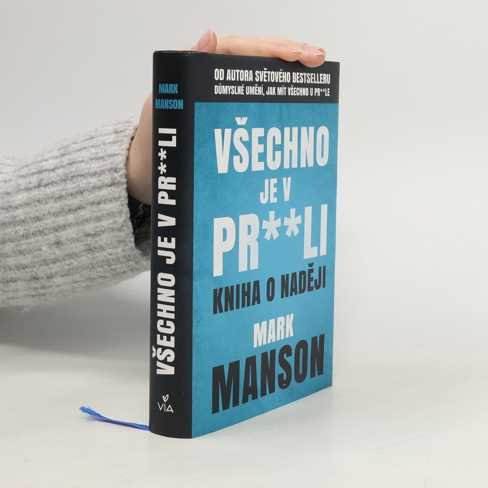 Všechno je v pr**li