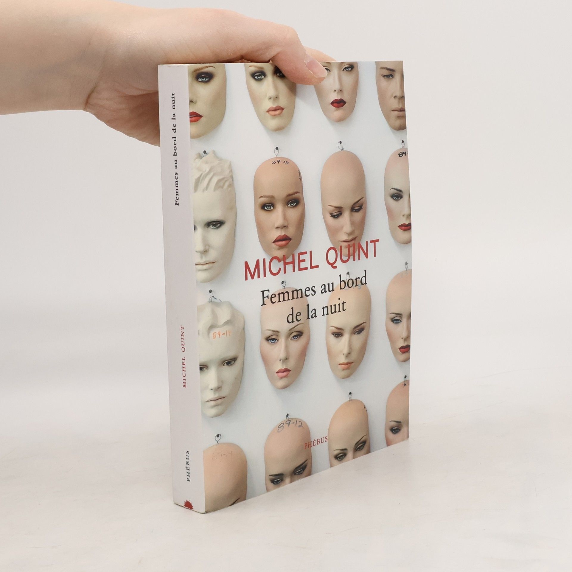 Femmes au bord de la nuit