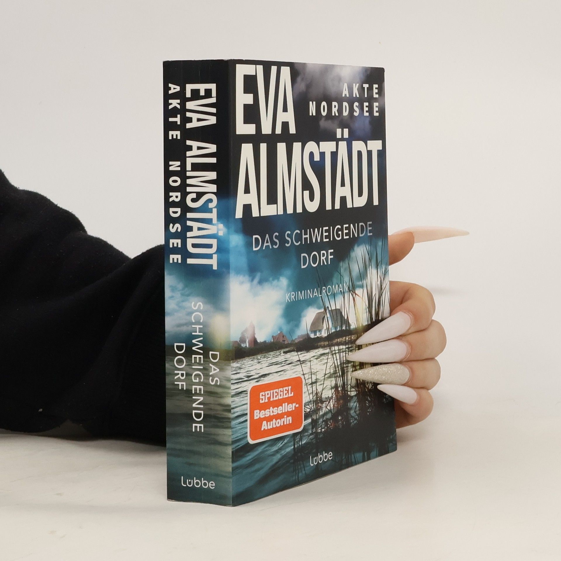 Eva Almstädt Akte Nordsee. Das schweigende Dorf