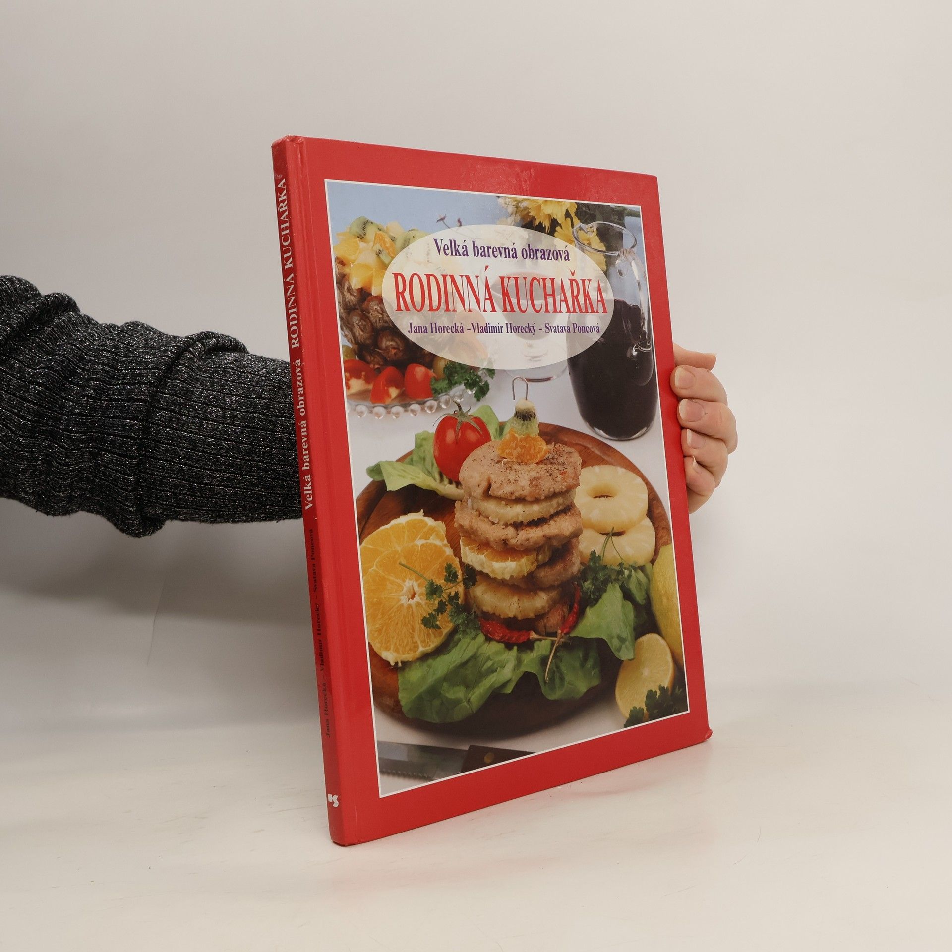 Velká barevná obrazová rodinná kuchařka