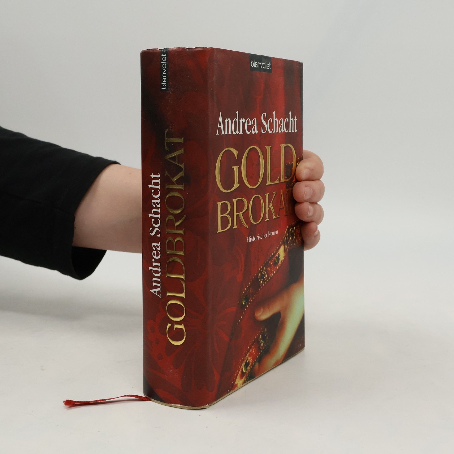 Andrea Schacht Goldbrokat