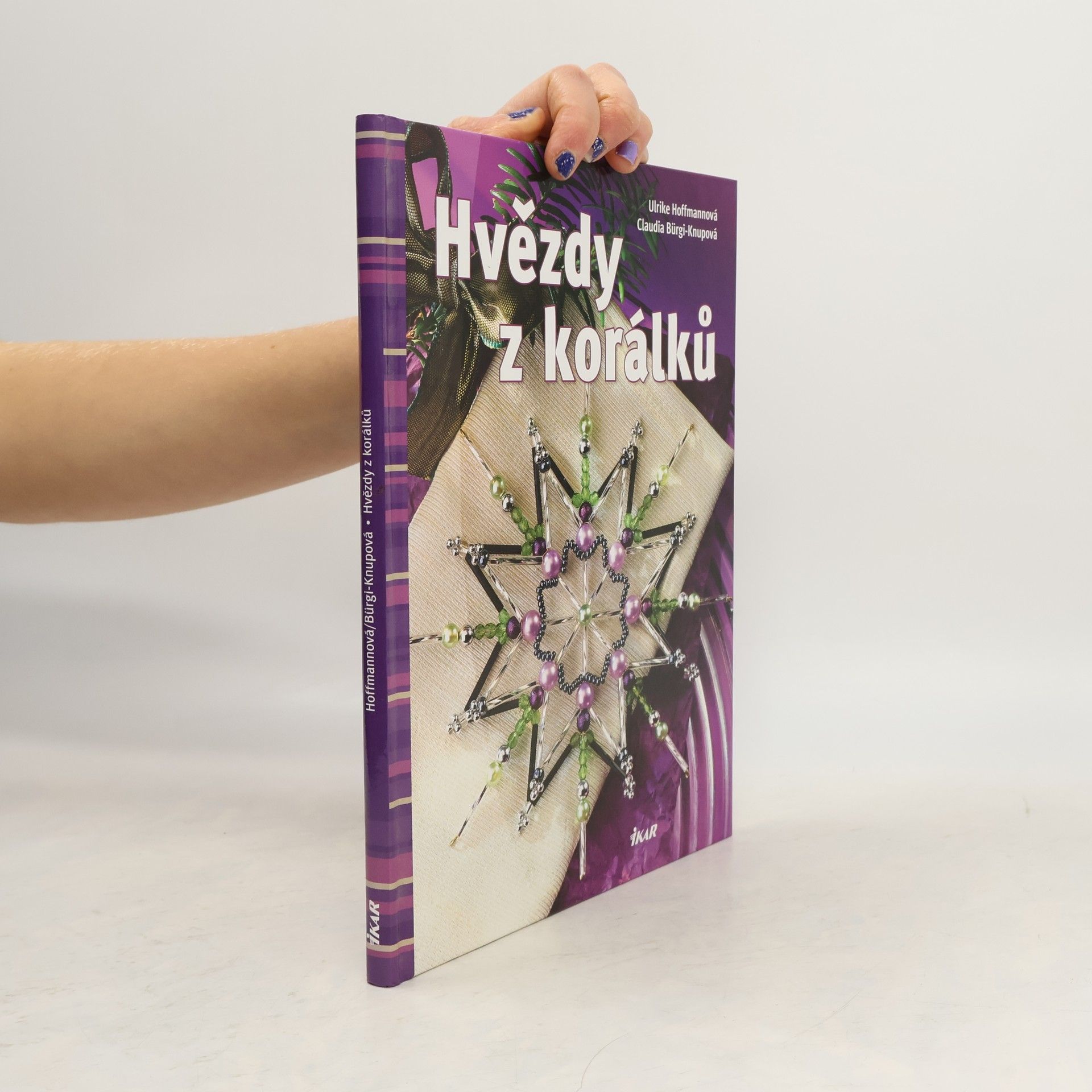 Ulrike Hoffmann-Richter Hvězdy z korálků