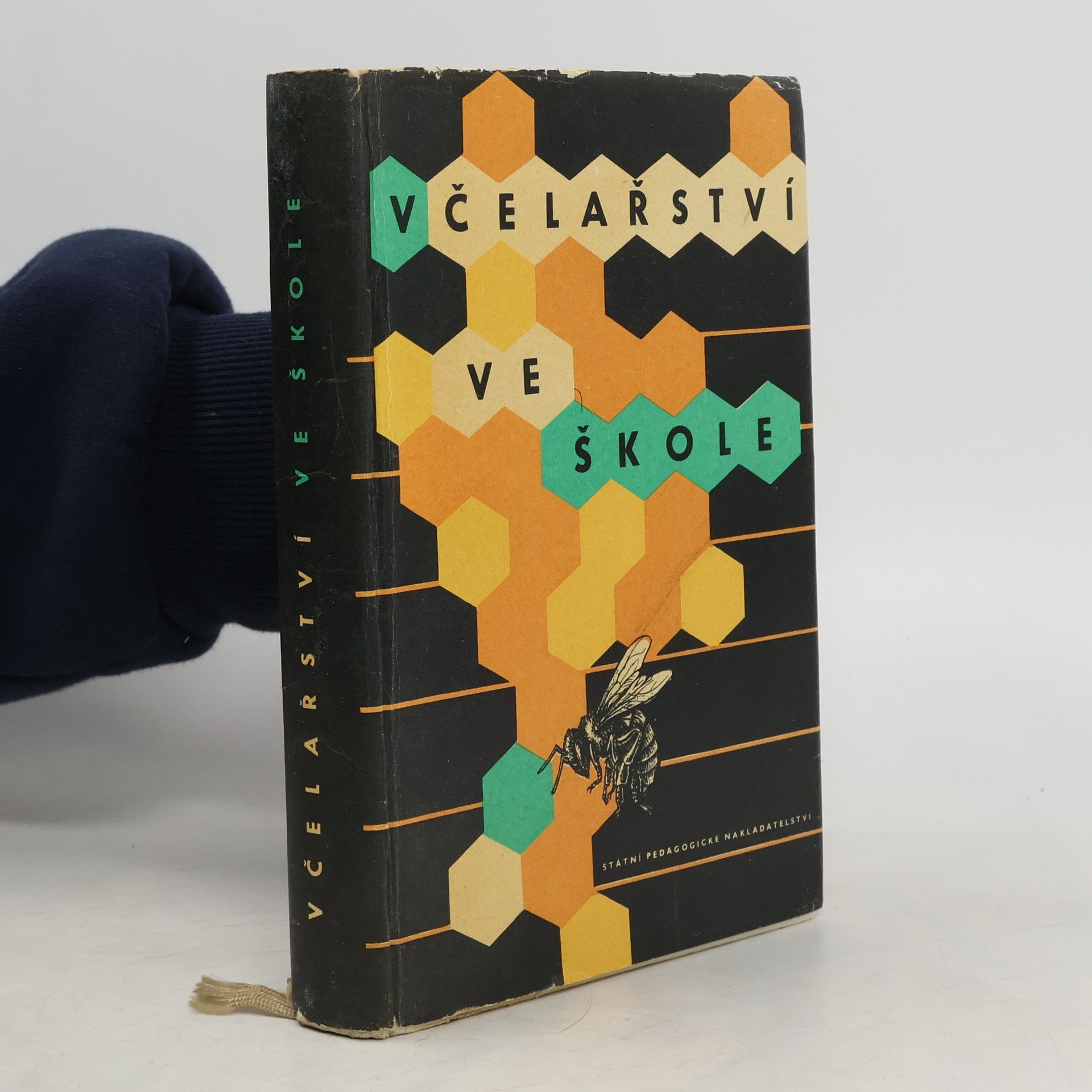 Autores varios Včelařství ve škole