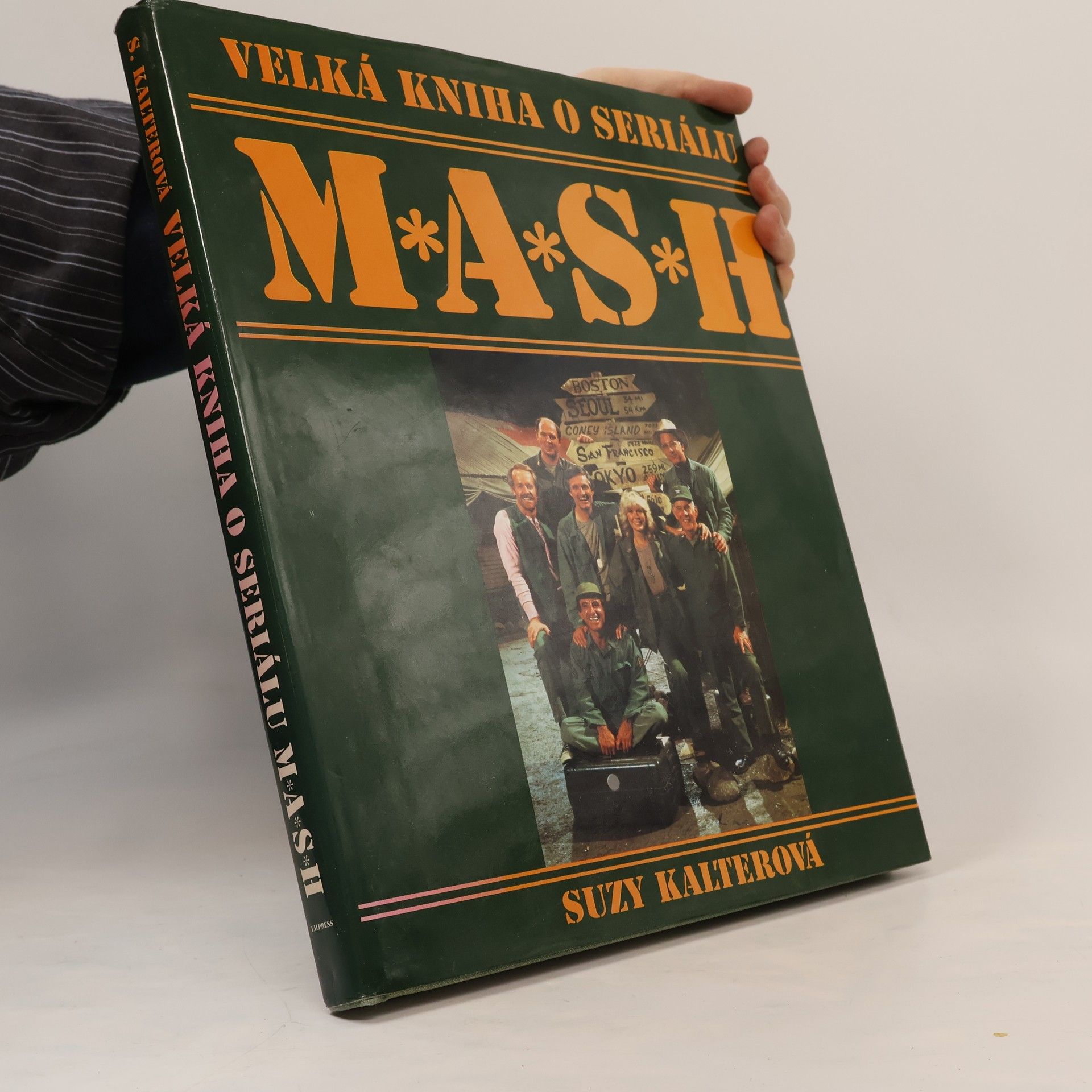 Velká kniha o seriálu M*A*S*H
