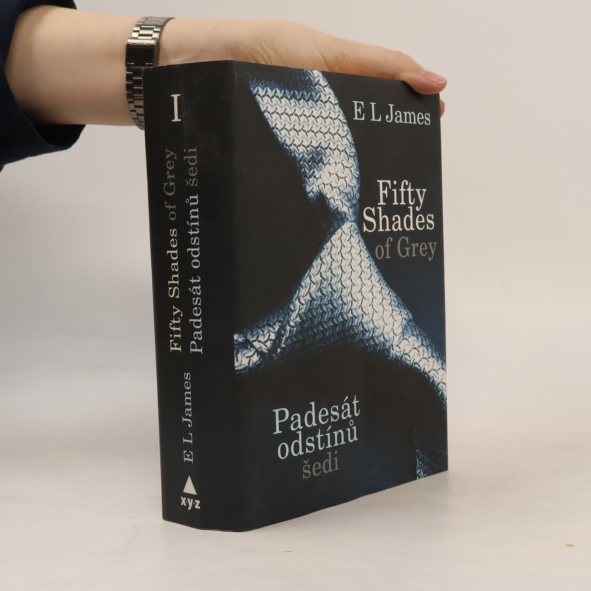 E L James Padesát odstínů šedi