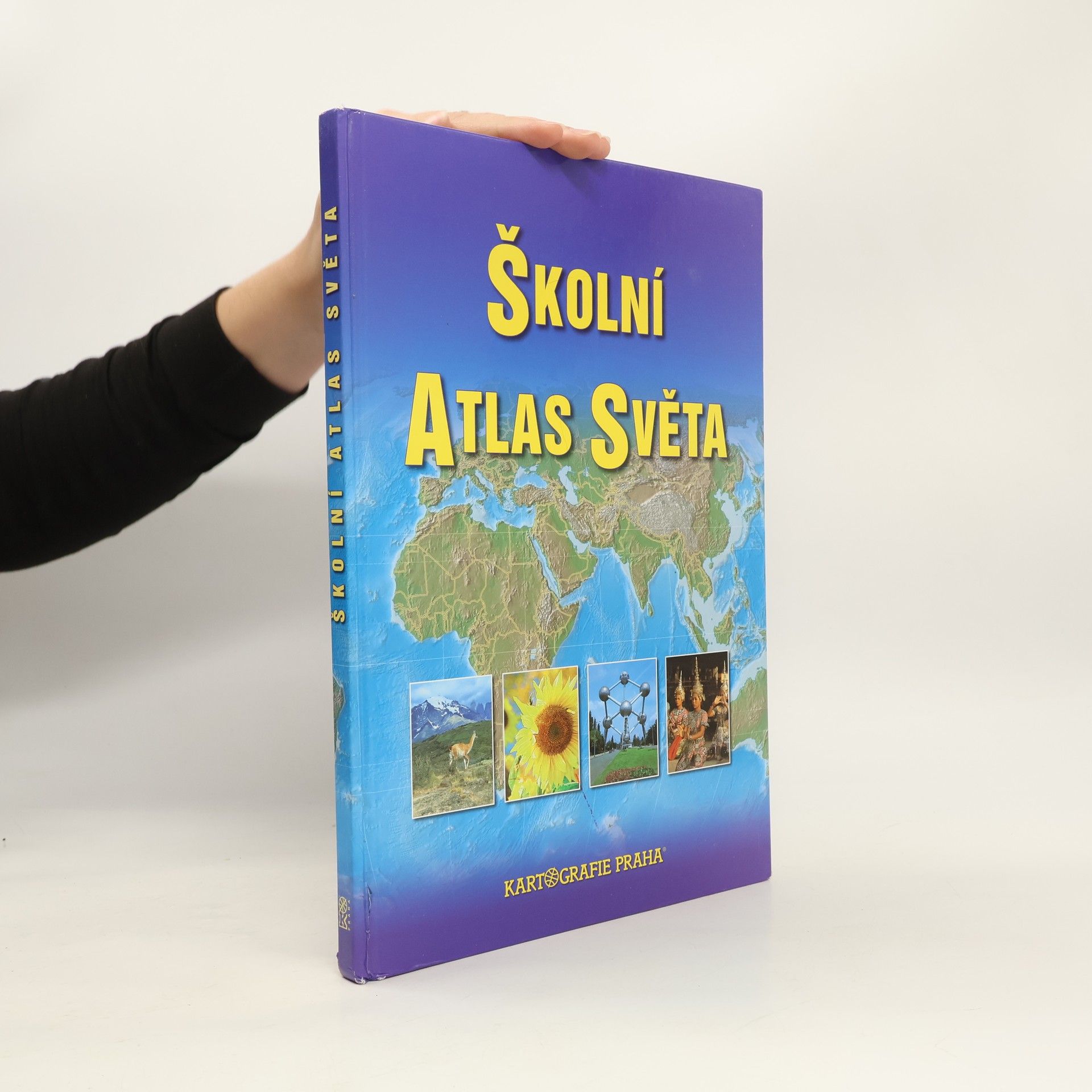 Autores varios Školní atlas světa