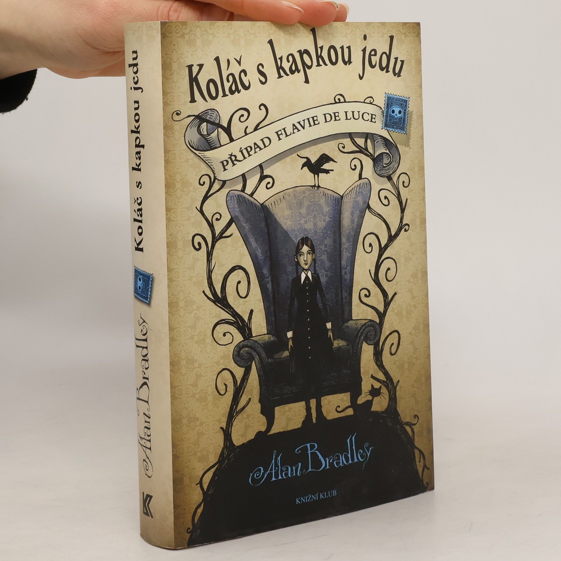 C. Alan Bradley Koláč s kapkou jedu