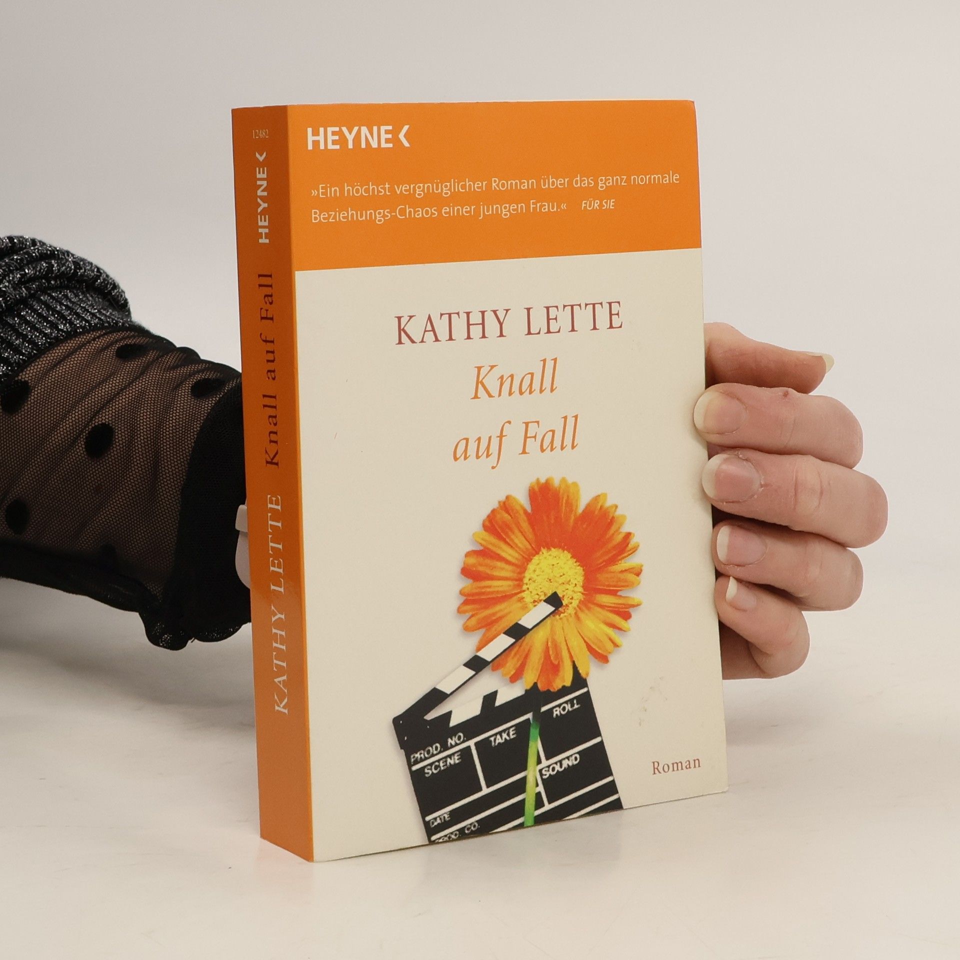Kathy Lette Knall auf Fall