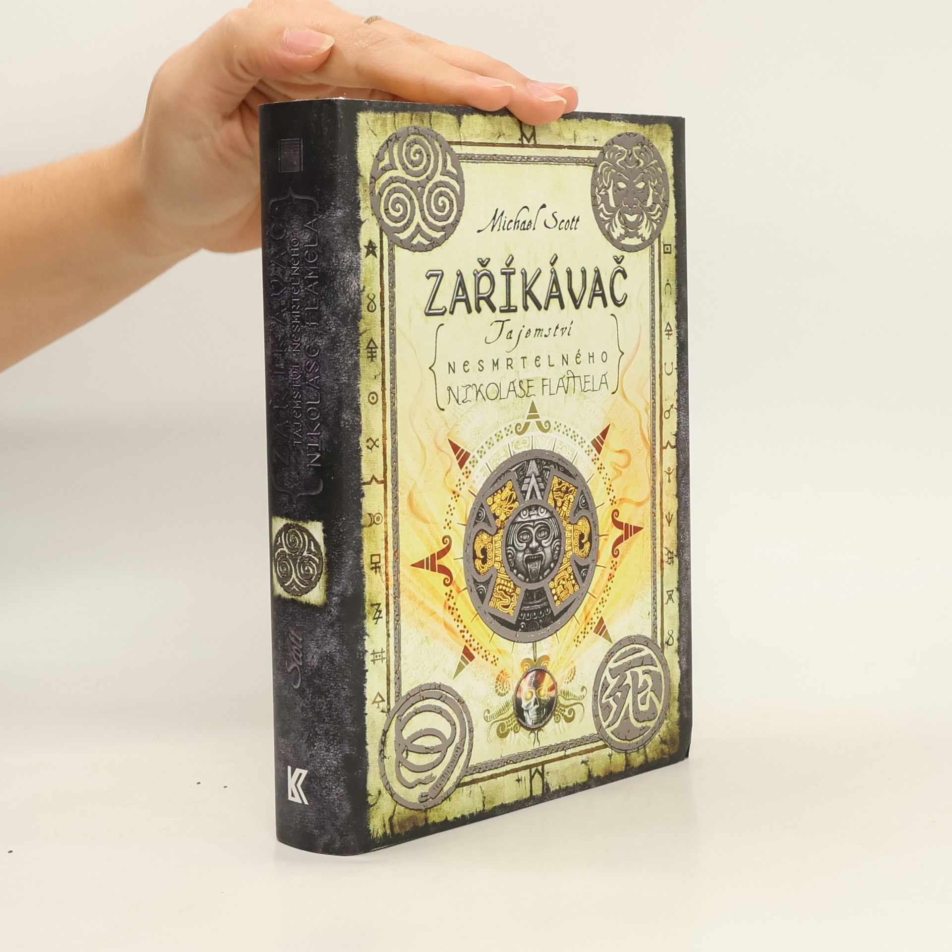 Michael Scott Zaříkávač. Tajemství nesmrtelného Nikolase Flamela. Díl 4.