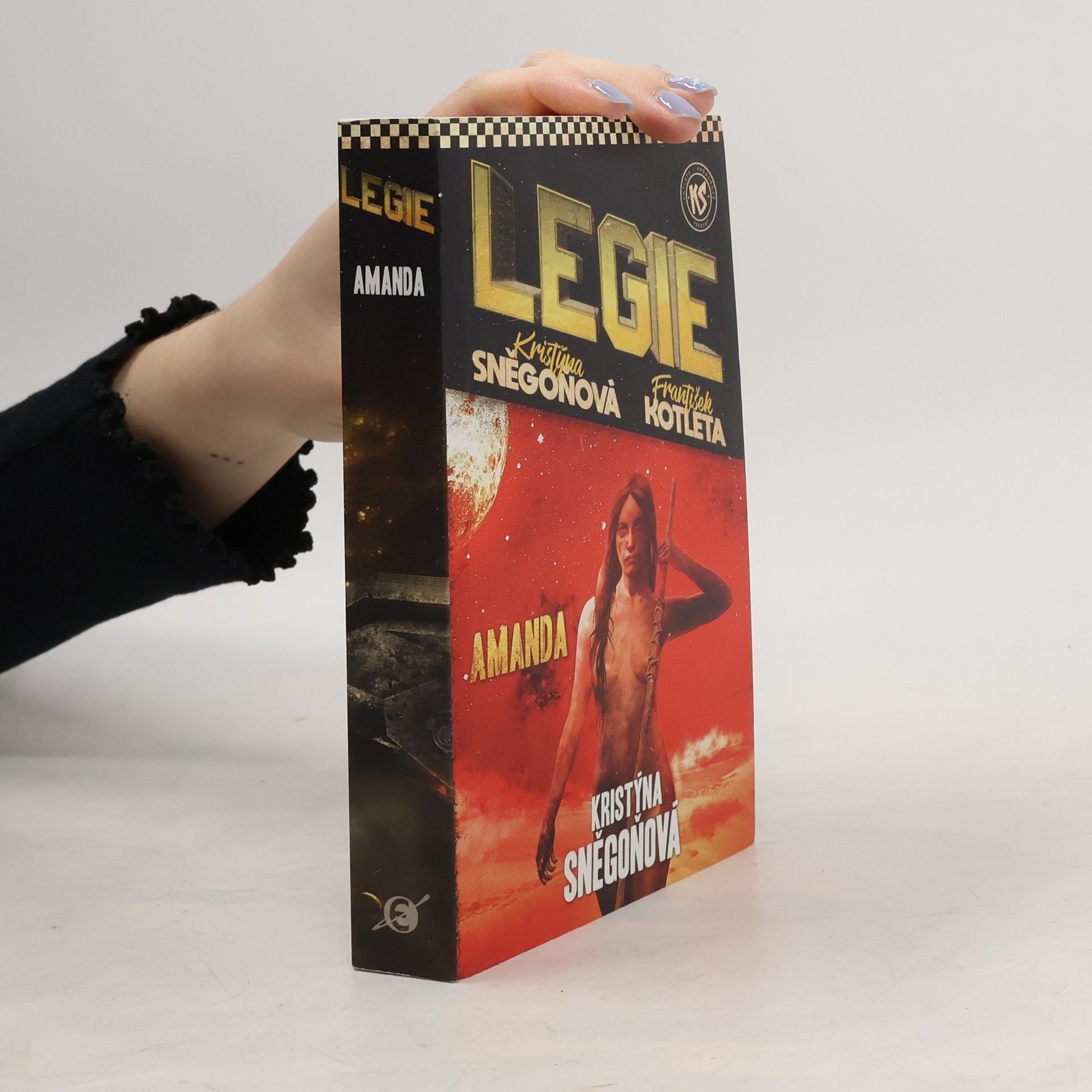 Kristýna Sněgoňová Legie. Amanda