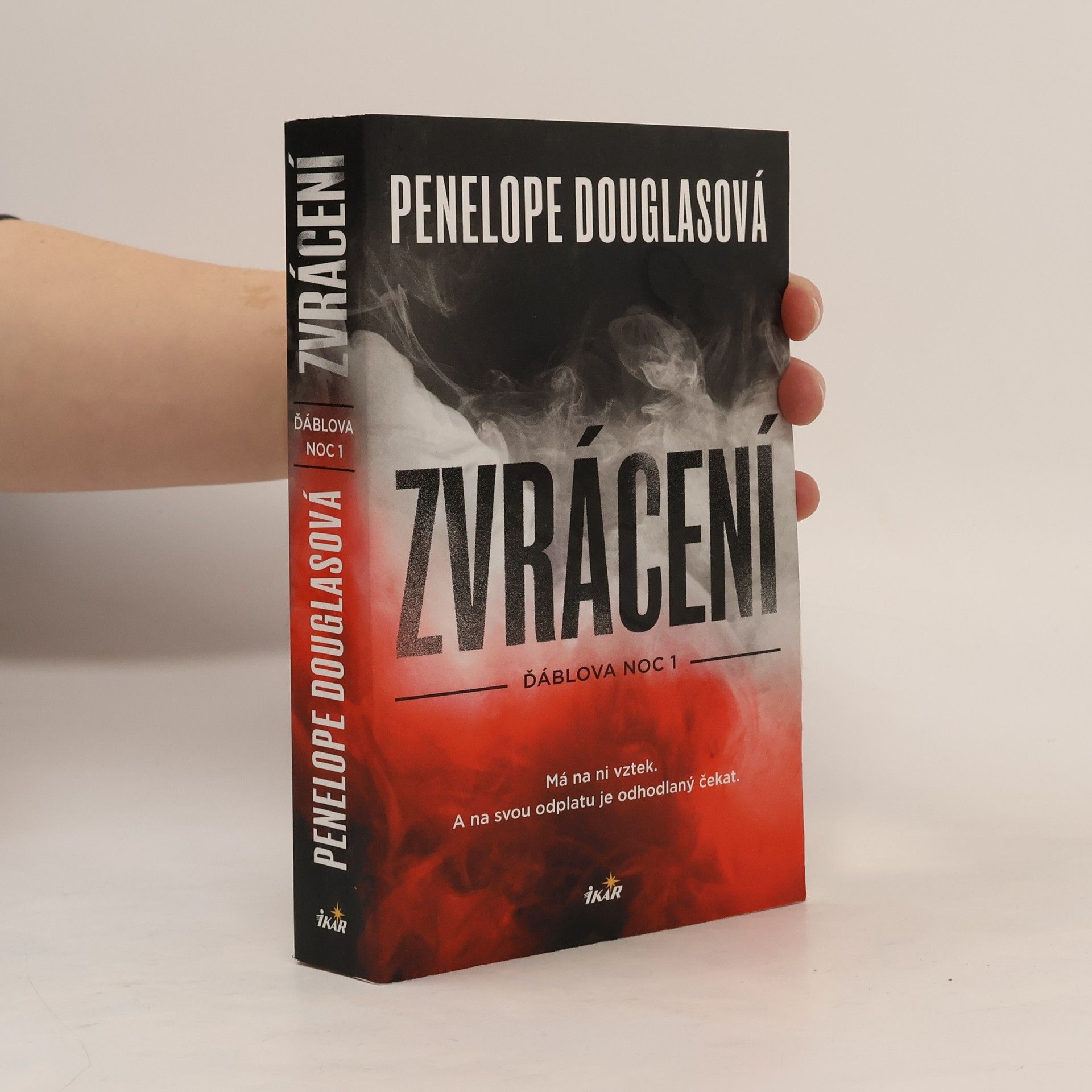 Penelope Douglas Zvrácení