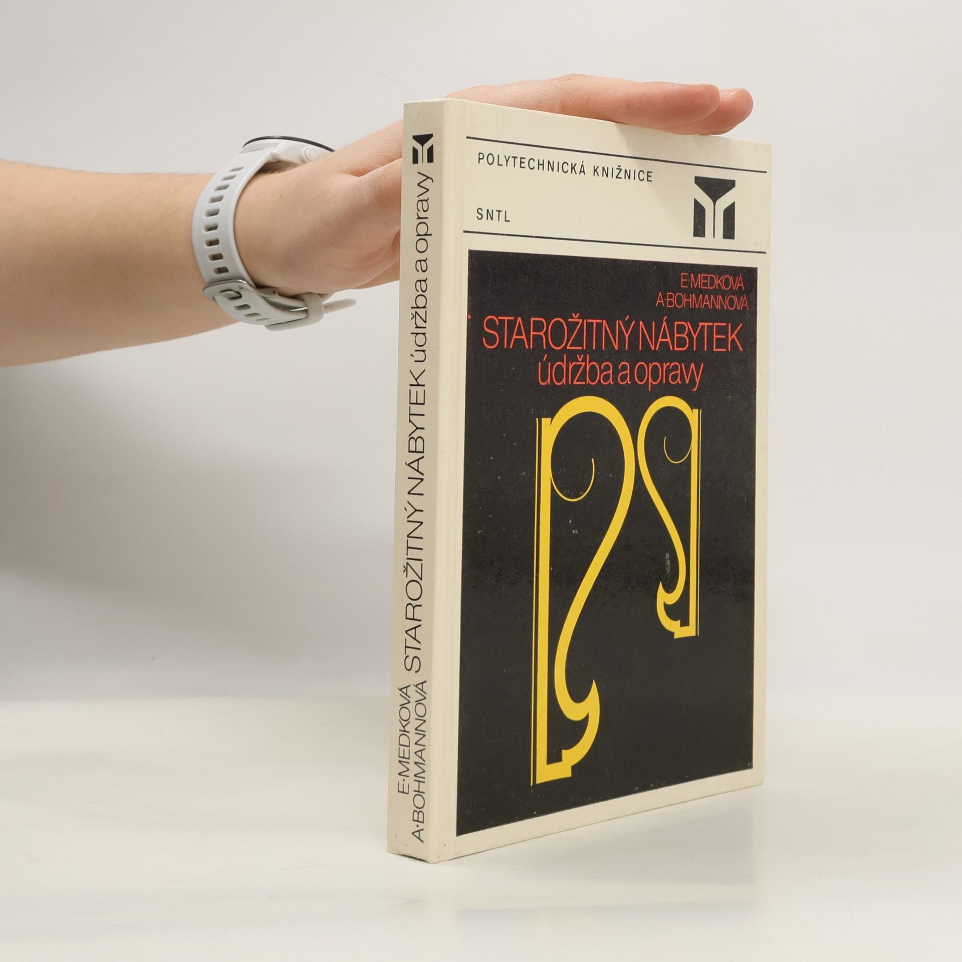 Starožitný nábytek. Údržba a opravy