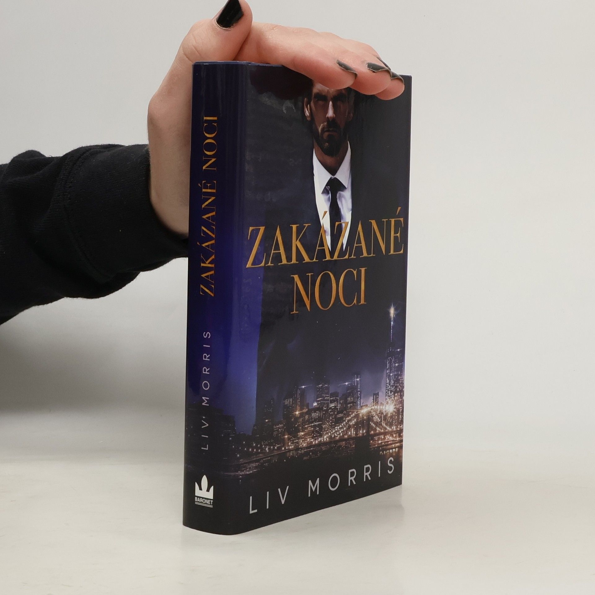 Liv Morris Zakázané noci