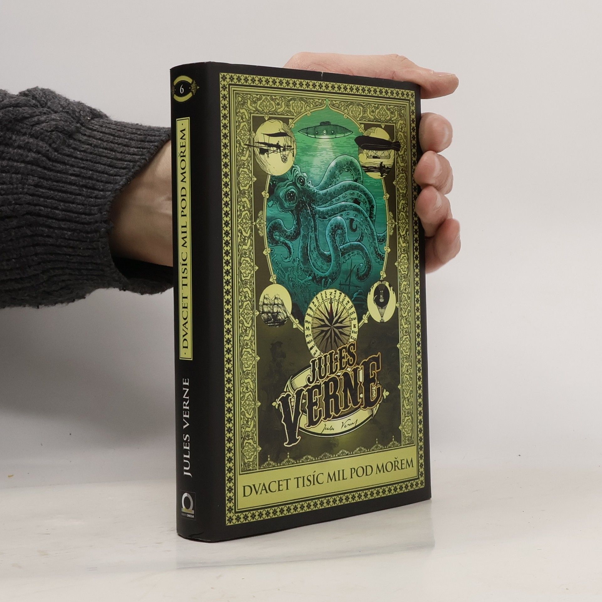 Dvacet tisíc mil pod mořem