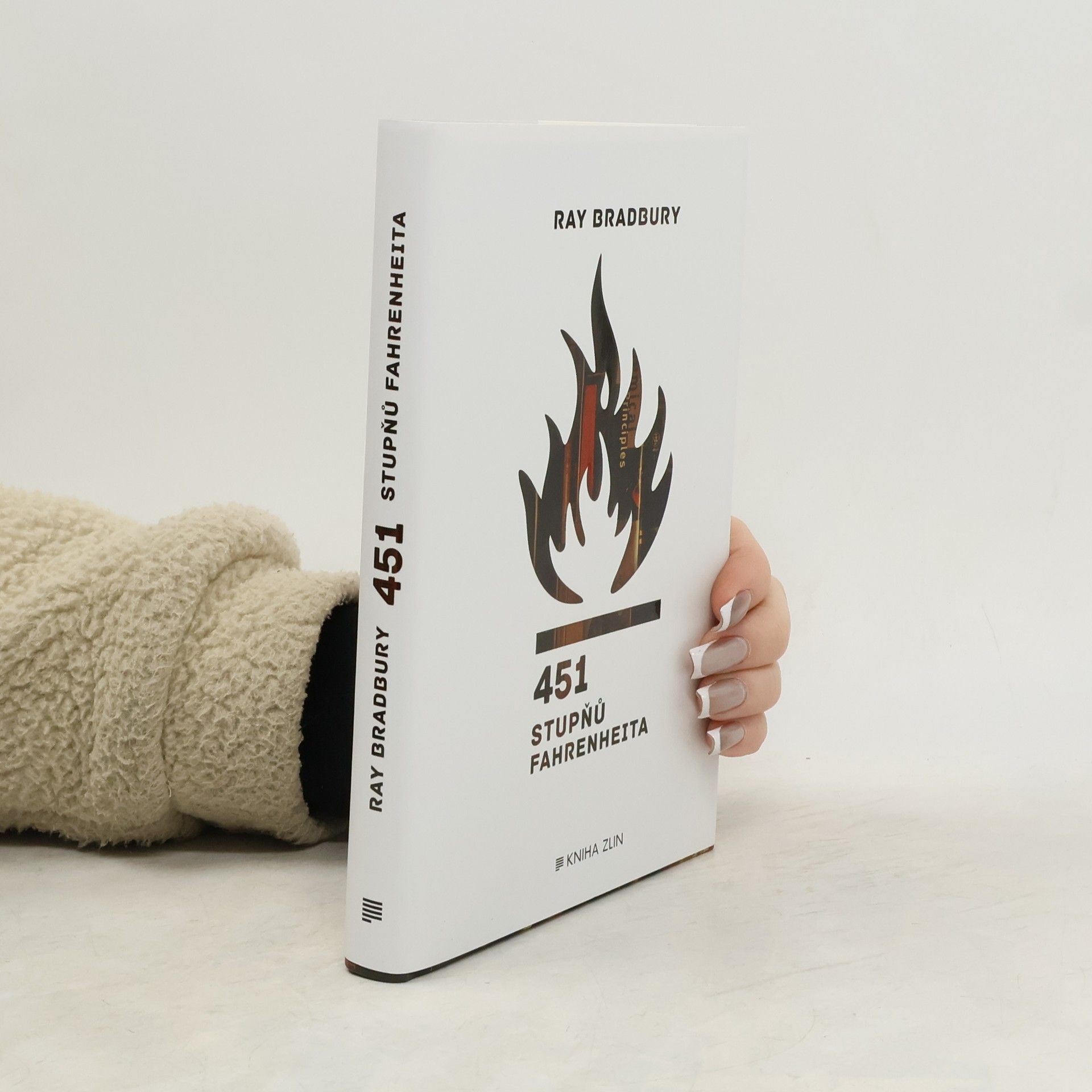 451 stupňů Fahrenheita