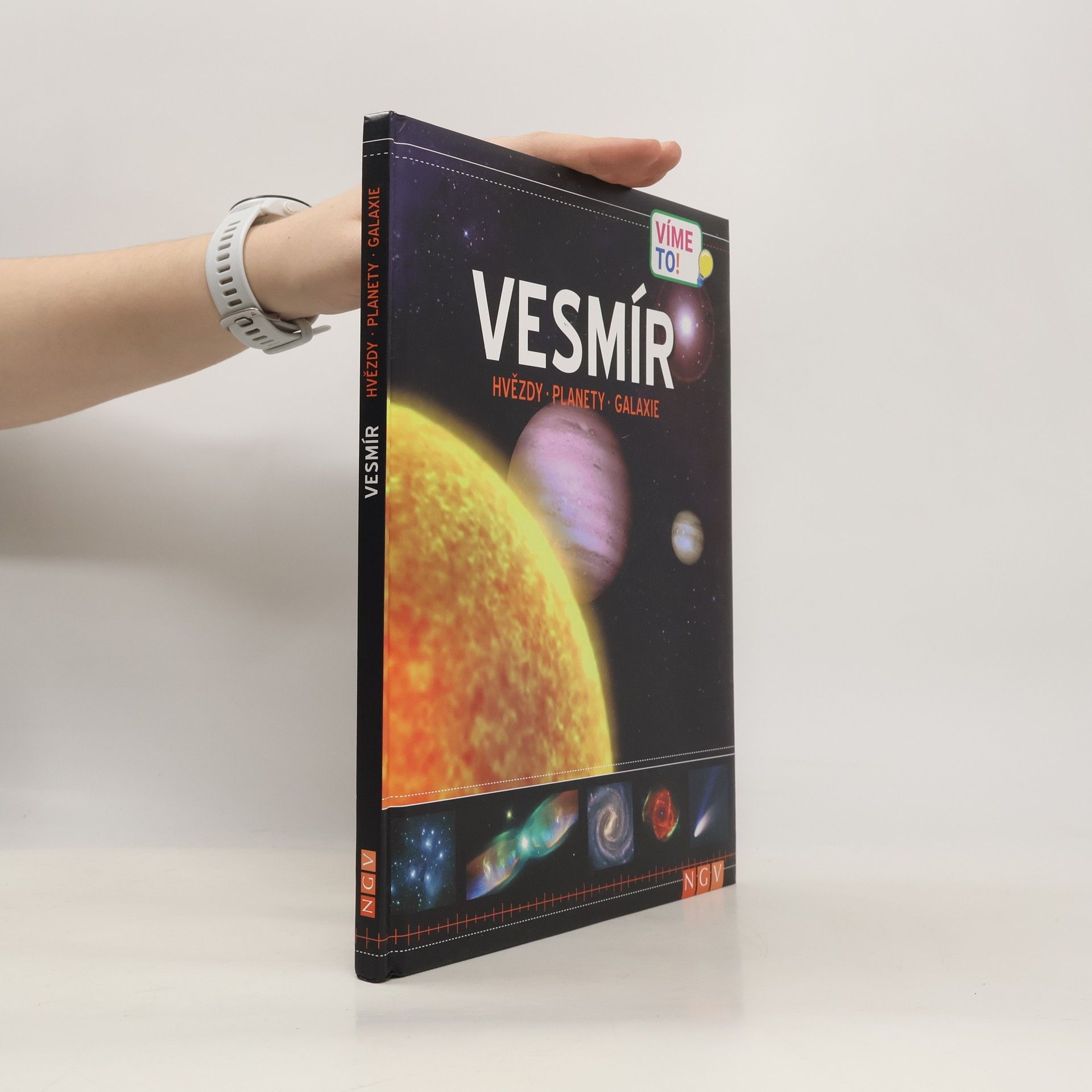 Kolektiv autorů Vesmír