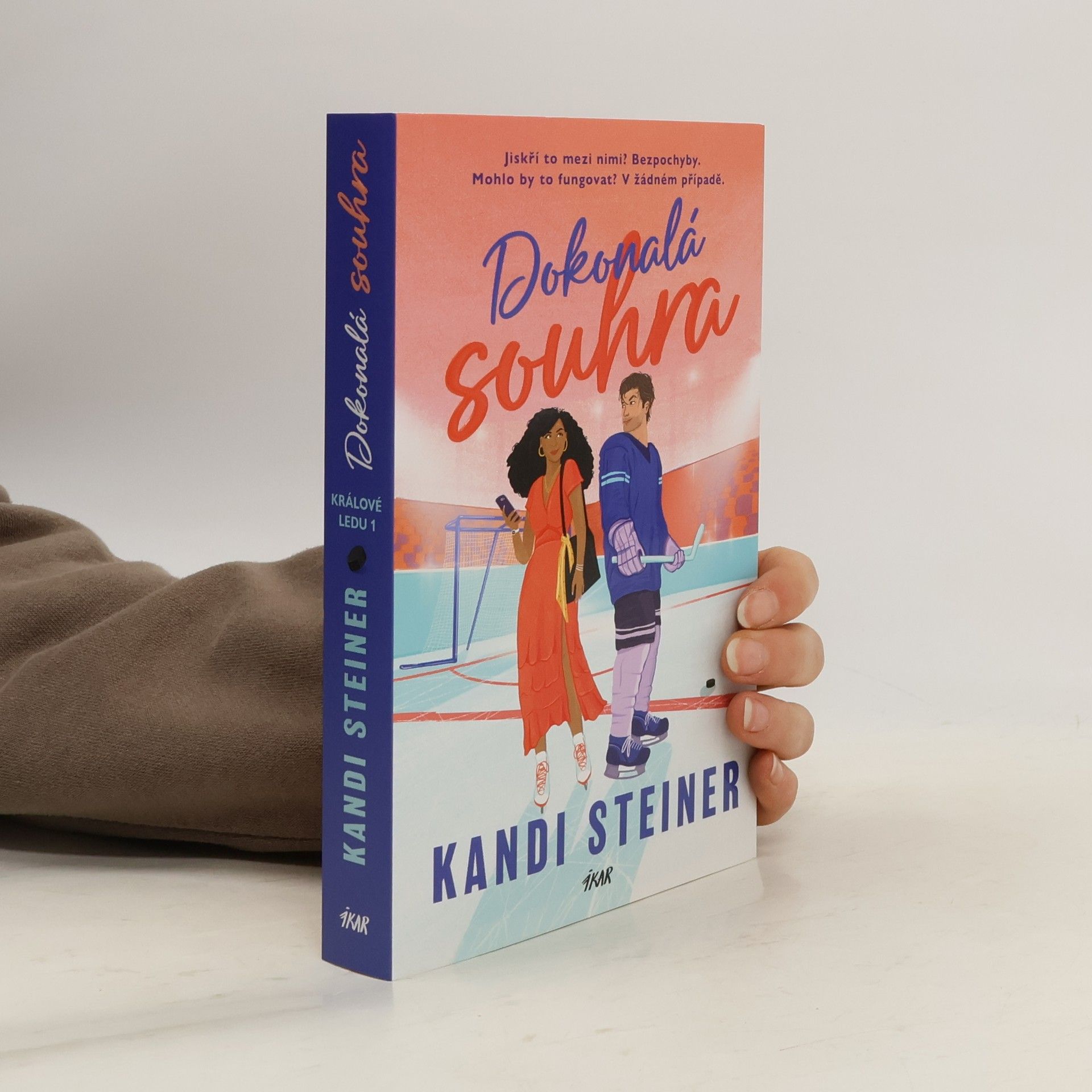 Kandi Steiner Králové ledu. 1, Dokonalá souhra