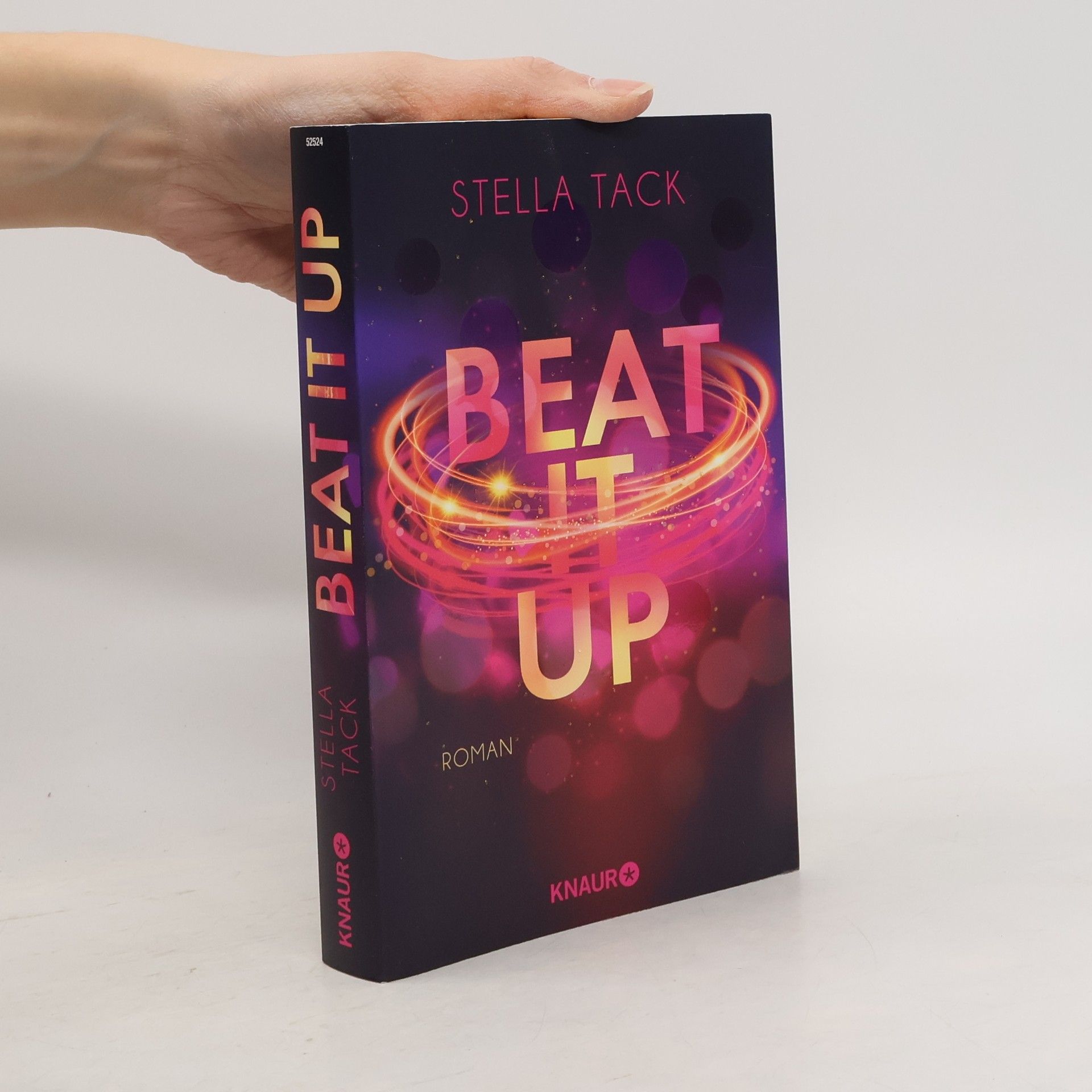 Stella Tack Beat It Up