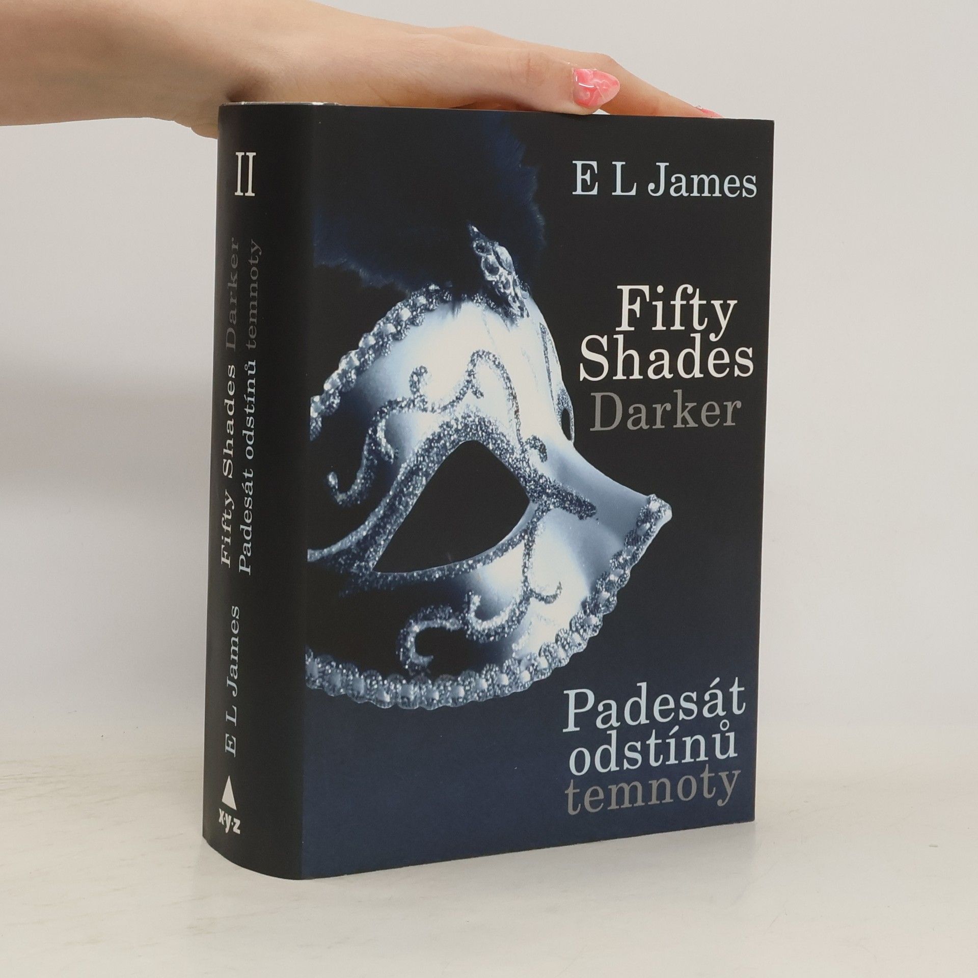 E L James Padesát odstínů temnoty