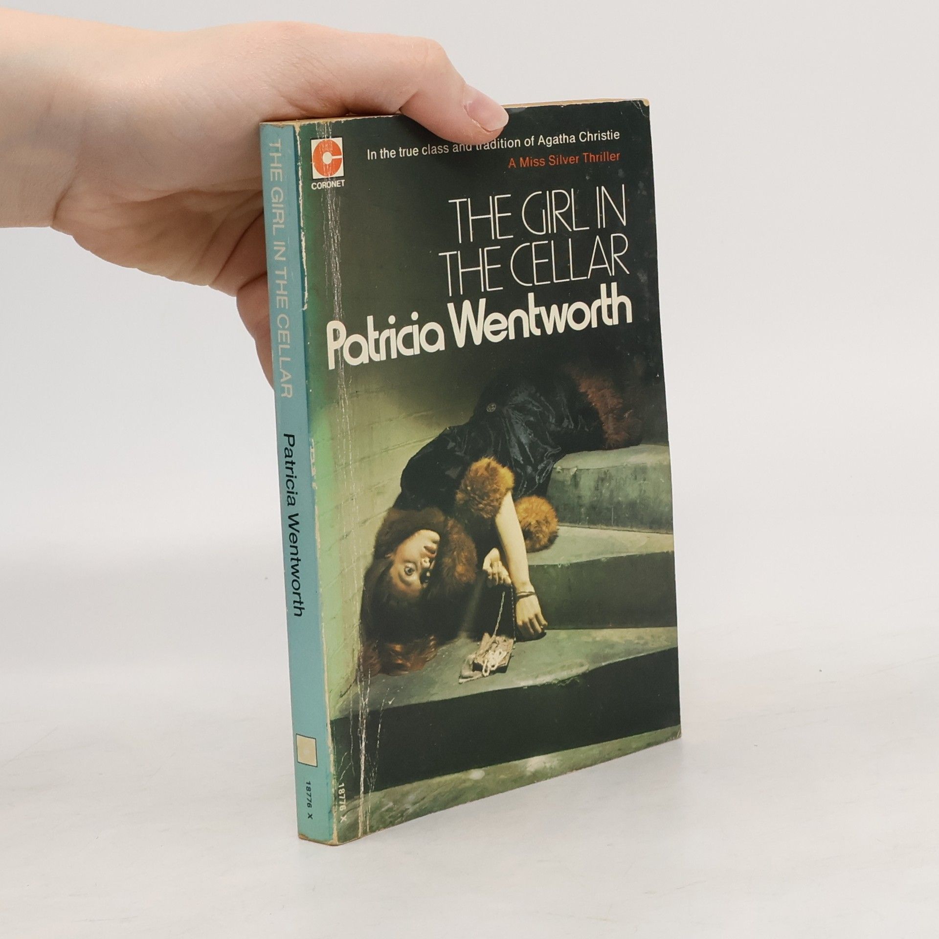 Patricia Wentworth The Girl in the Cellar