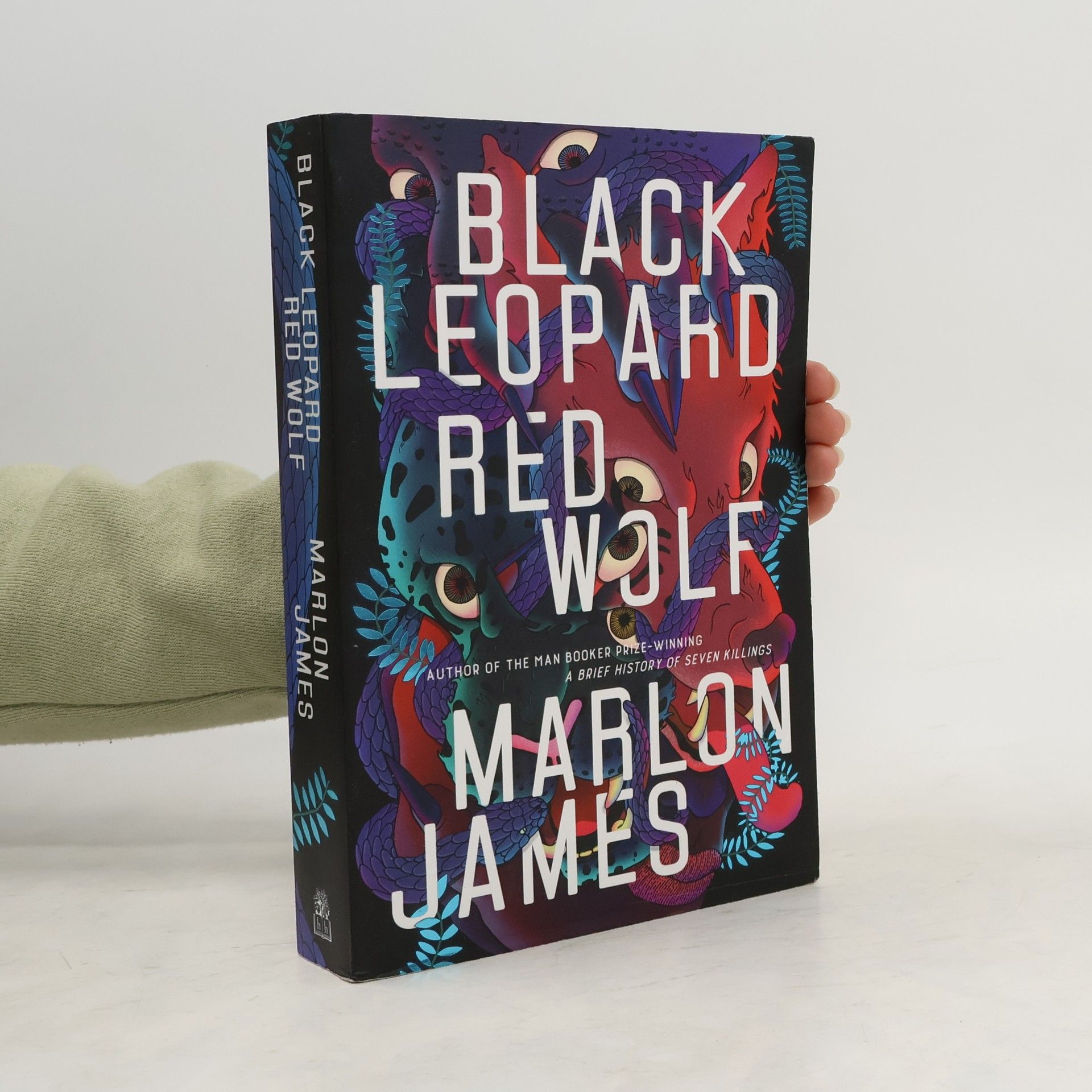 Black leopard, red wolf