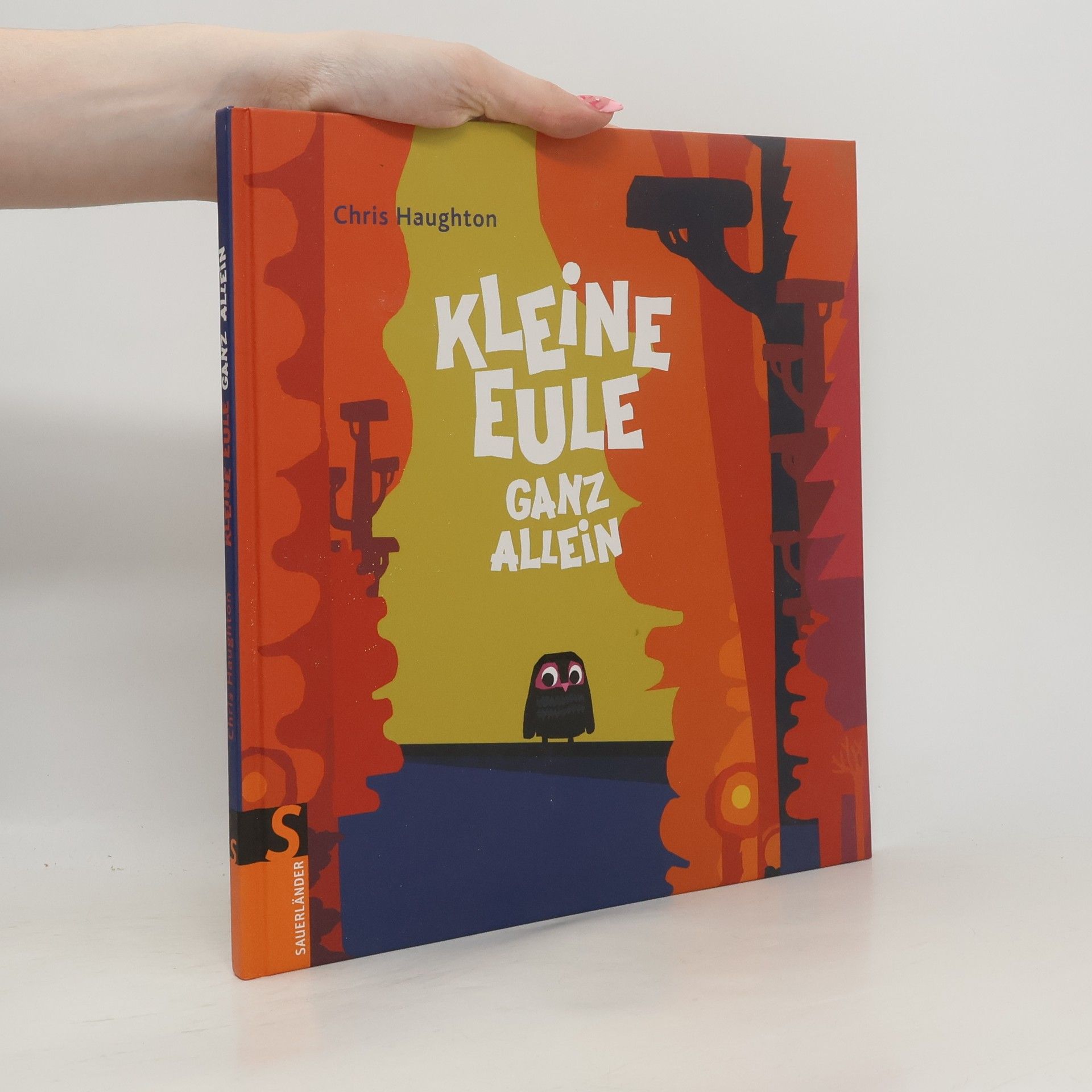 Kleine Eule ganz allein