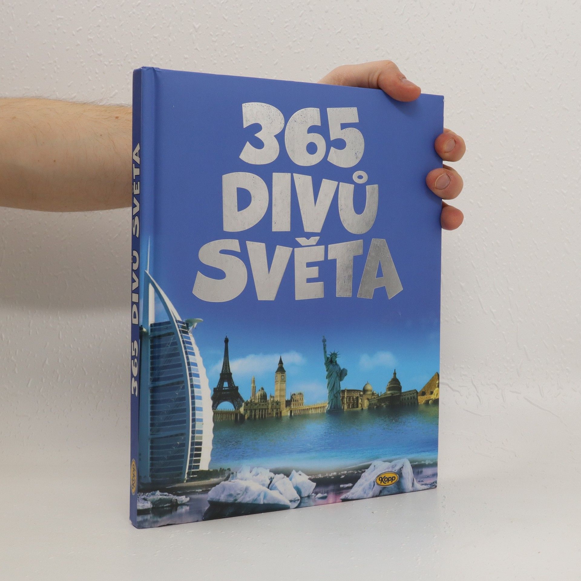 Collectif d'auteurs 365 divů světa