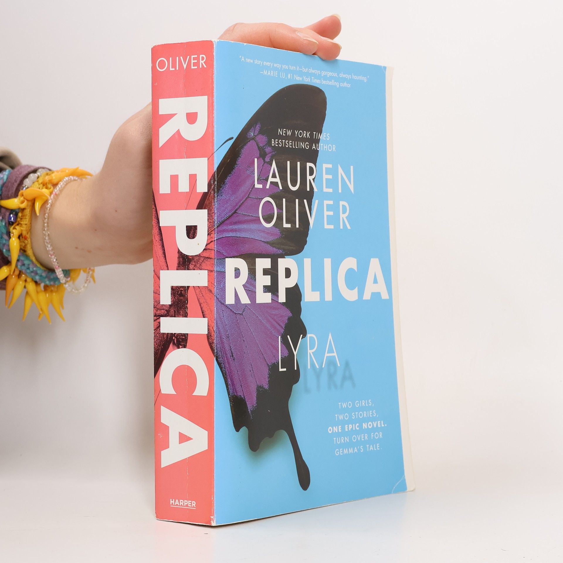 Lauren Oliver Replica, 2 Vols.