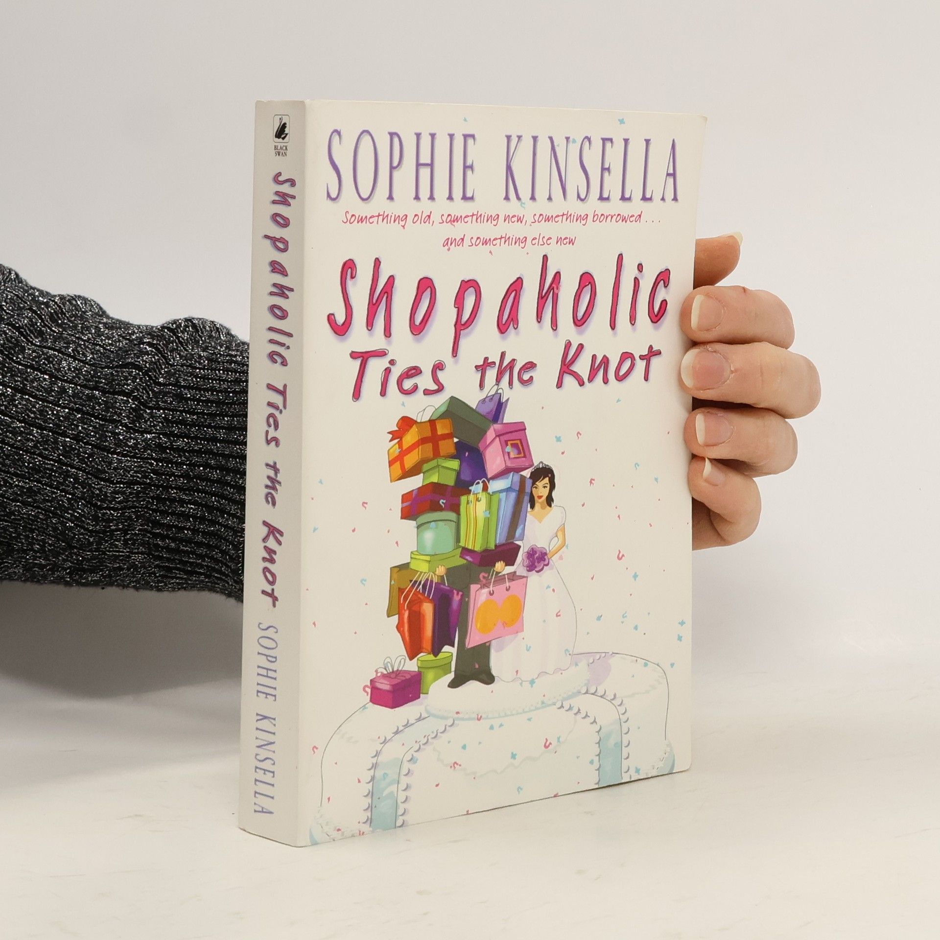 Shopaholic Ties the Knot