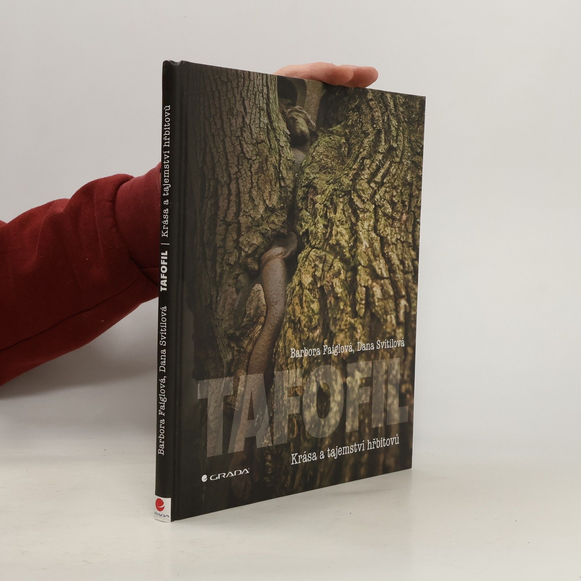 Tafofil. Krása a tajemství hřbitovů