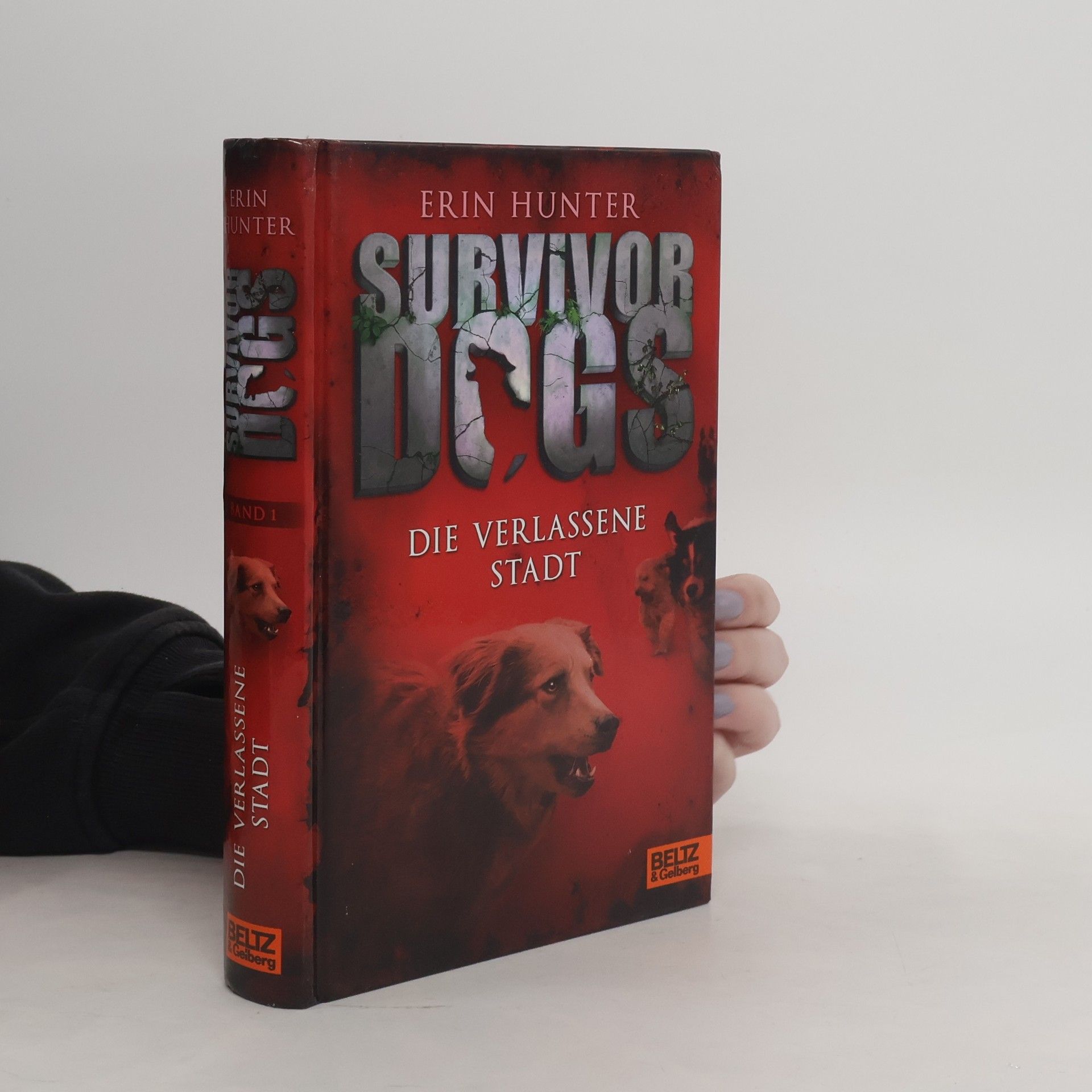 Erin Hunter Survivor Dogs