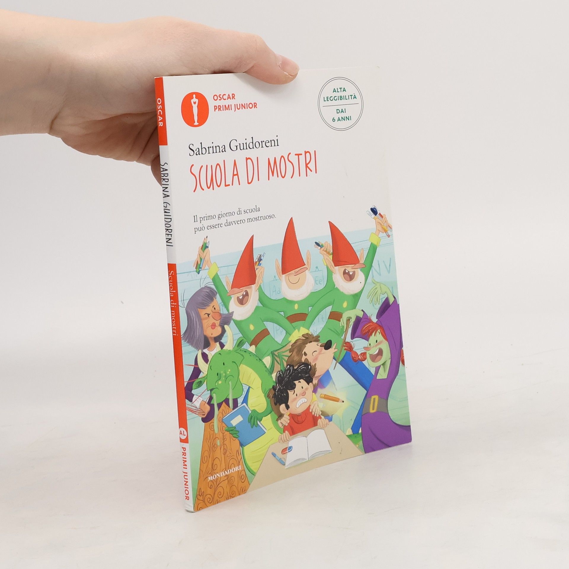 Sabrina Guidoreni Oscar Primi Junior: Scuola di mostri. Ediz. ad alta leggibilità