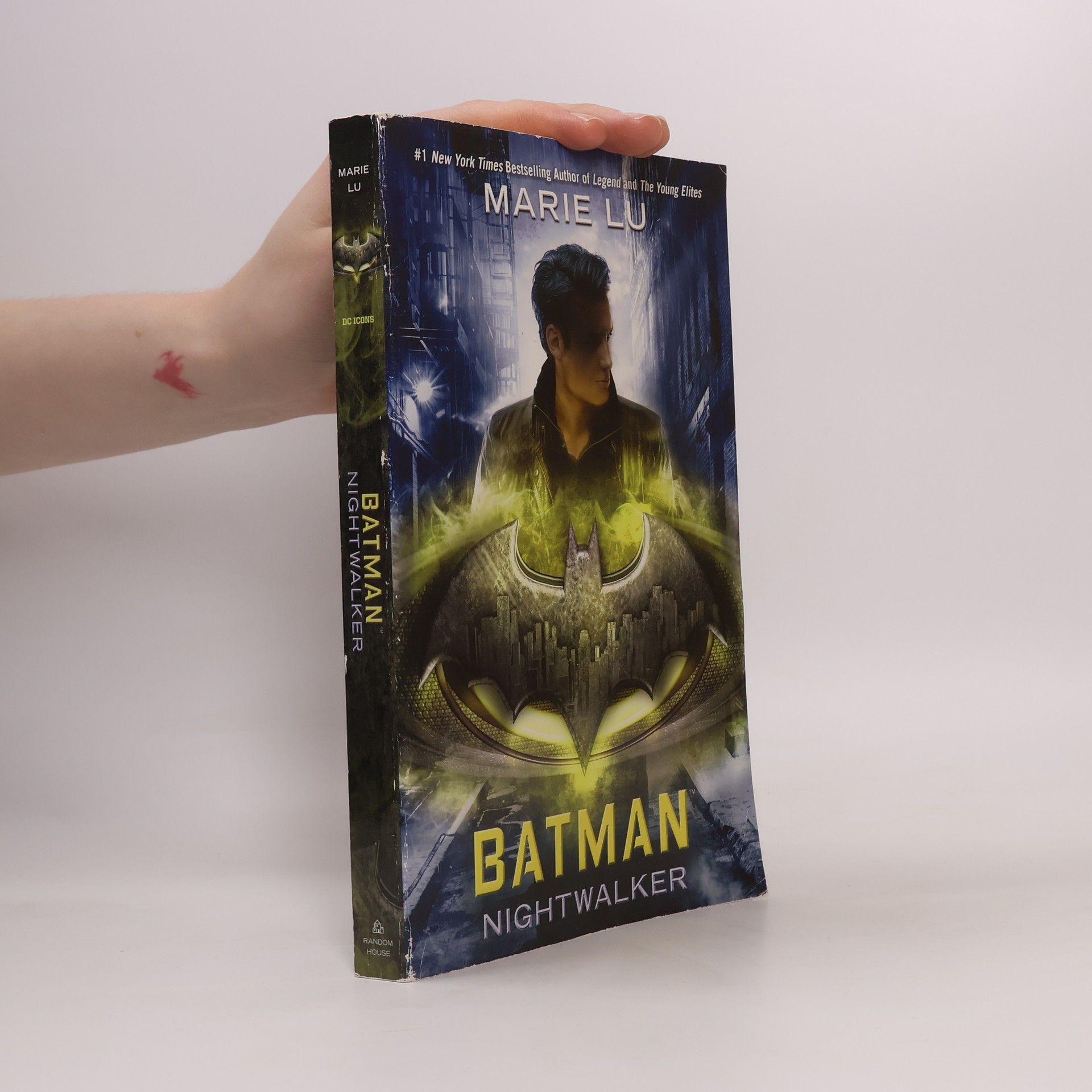 Marie Lu Batman: Nightwalker