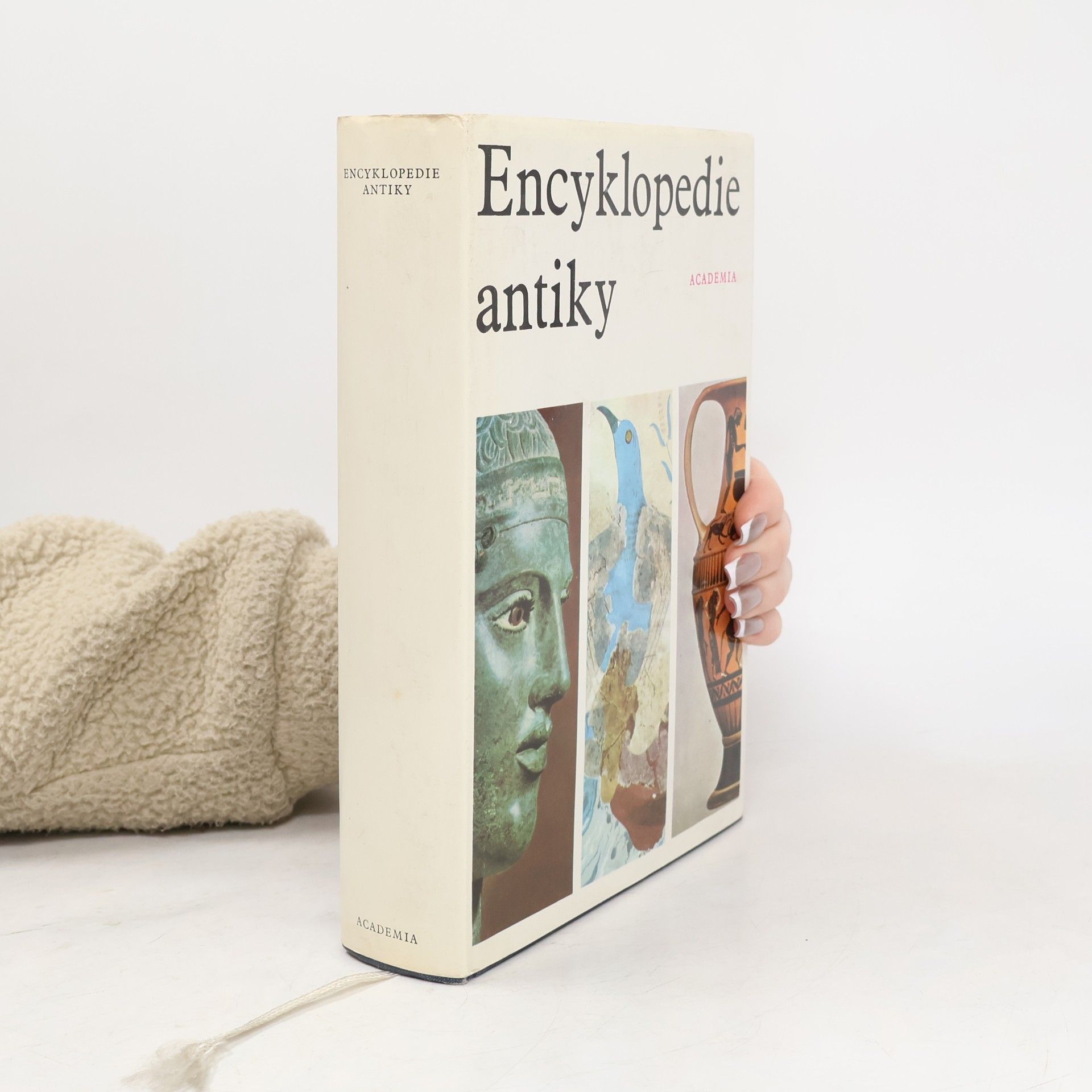 Ludvík Svoboda Encyklopedie antiky