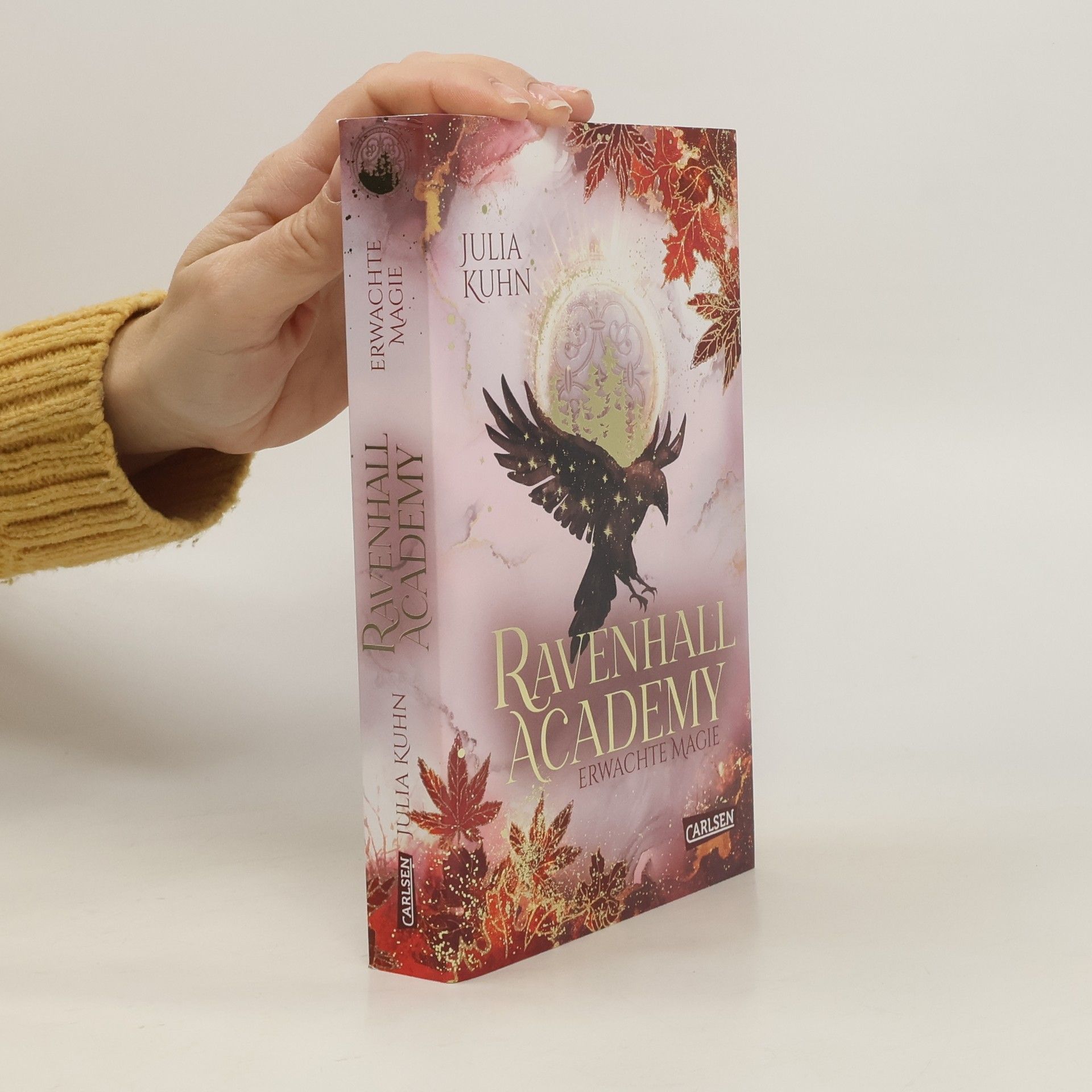 Julia Kuhn Ravenhall Academy 2: Erwachte Magie
