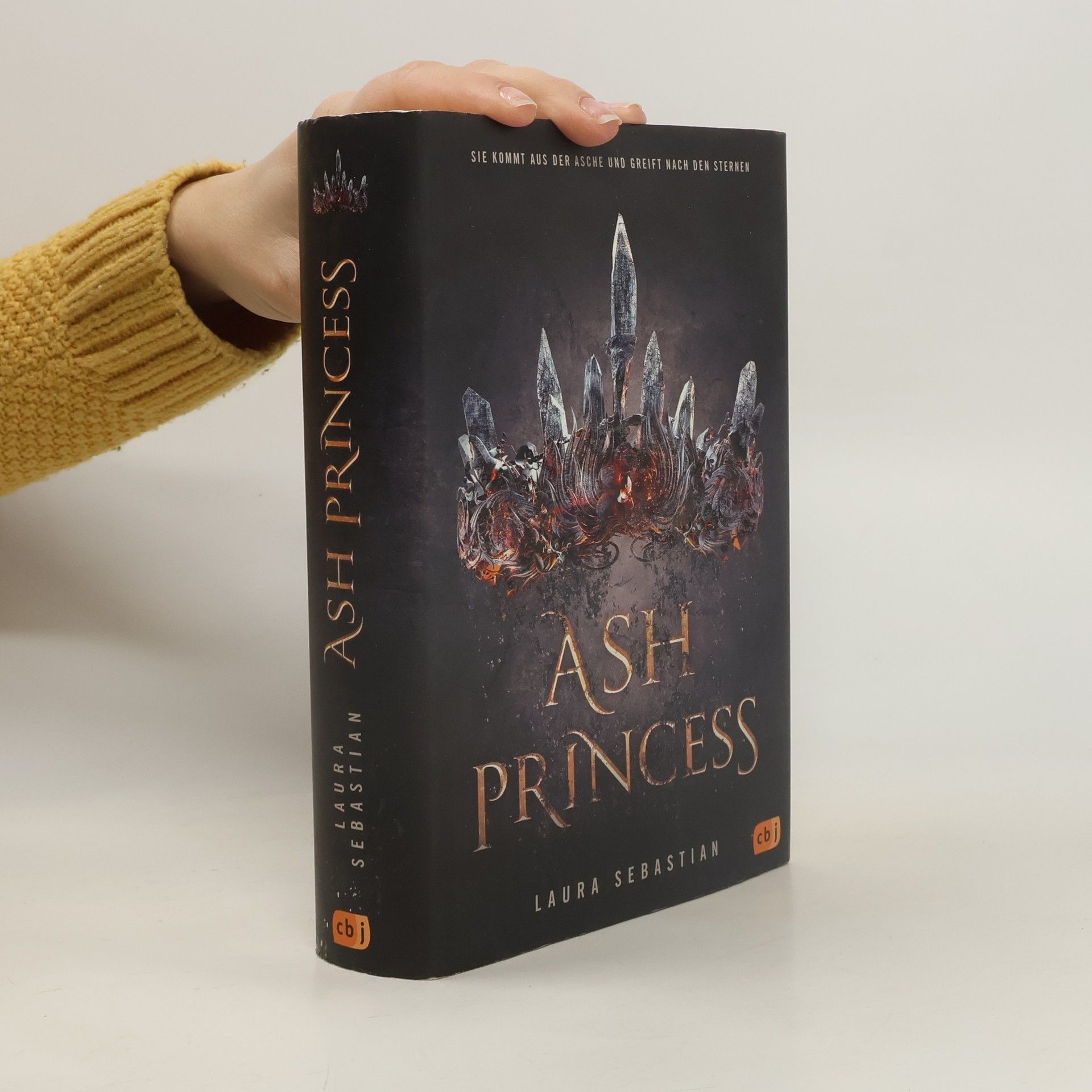 Laura Sebastian Ash princess