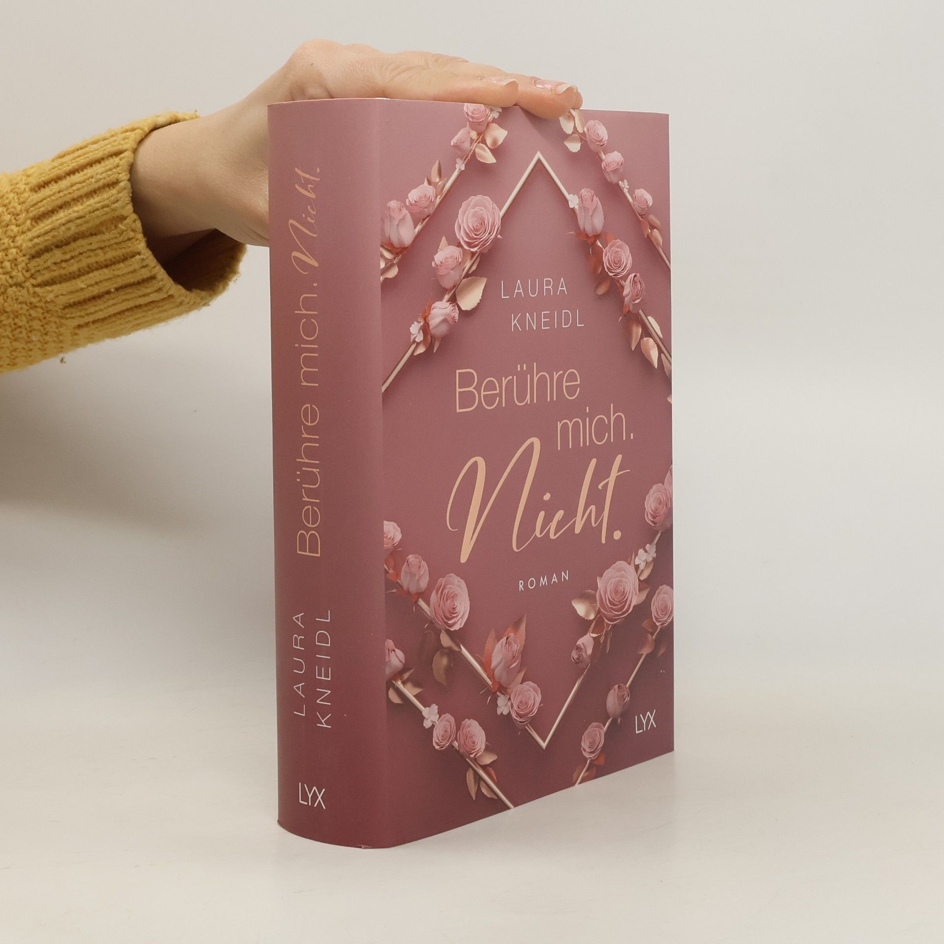 Laura Kneidl Berühre mich, nicht