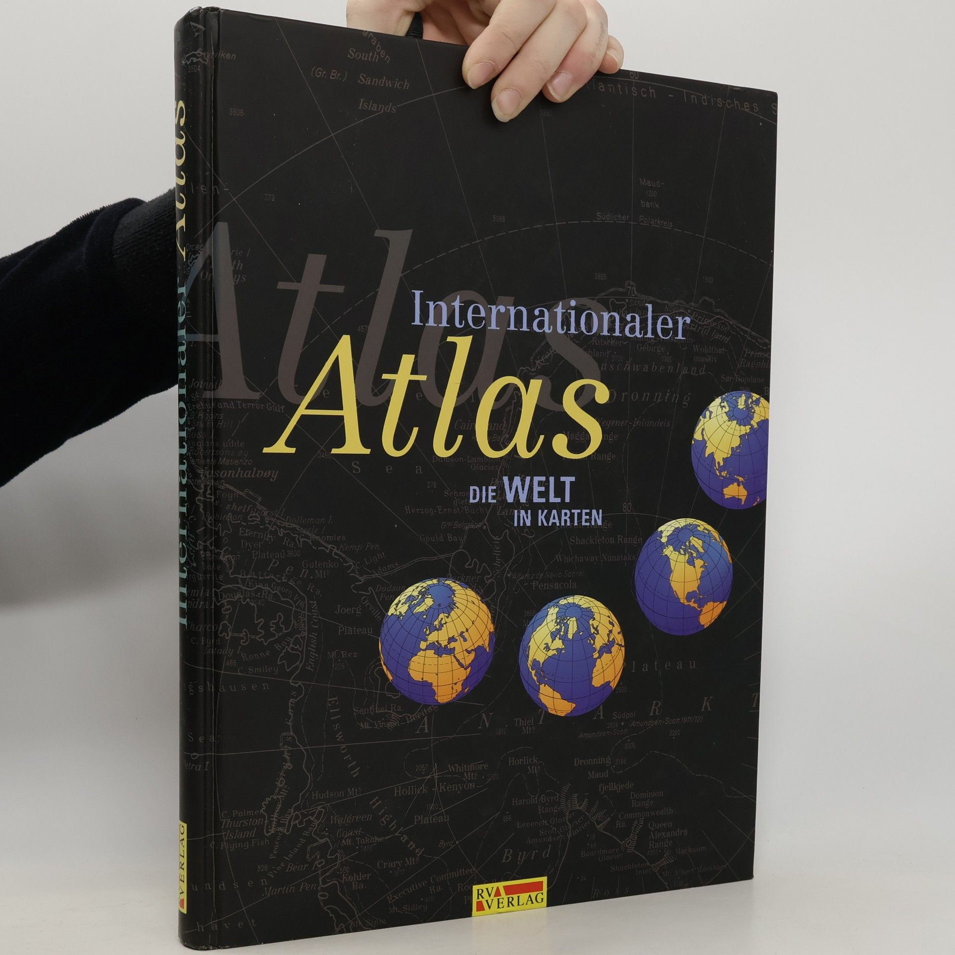 Kolektív autorov Internationaler Atlas